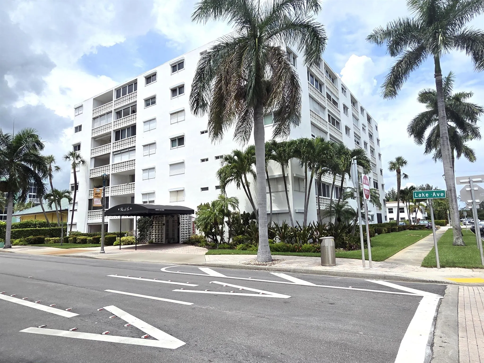 1 N Golfview Road, #500