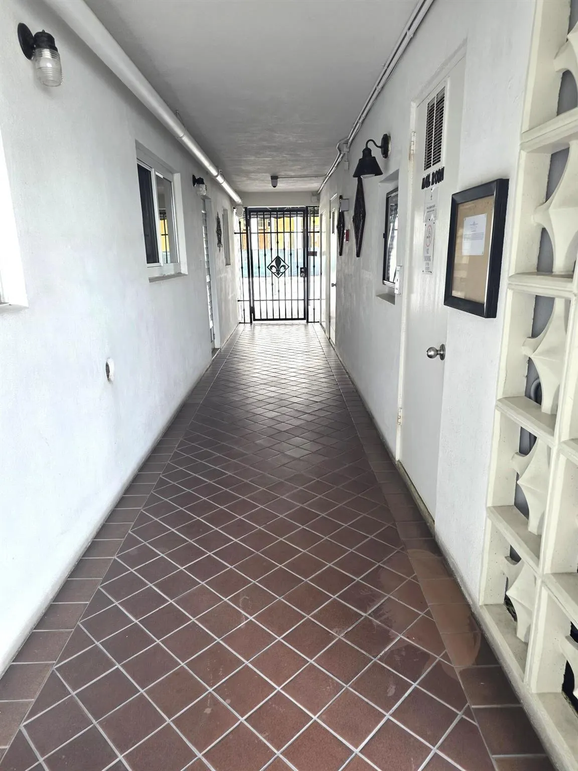 1 N Golfview Road, #500