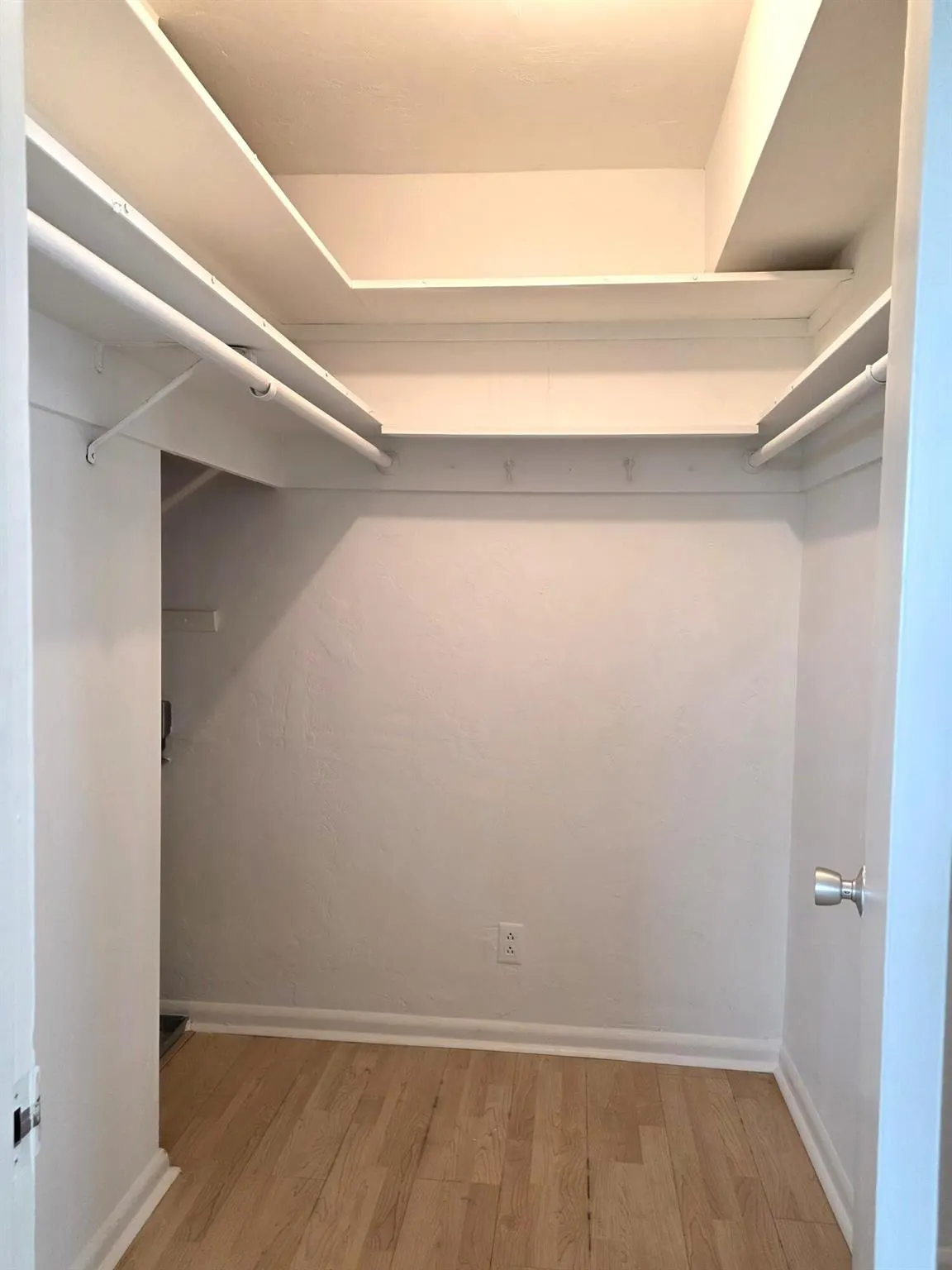 1 N Golfview Road, #500