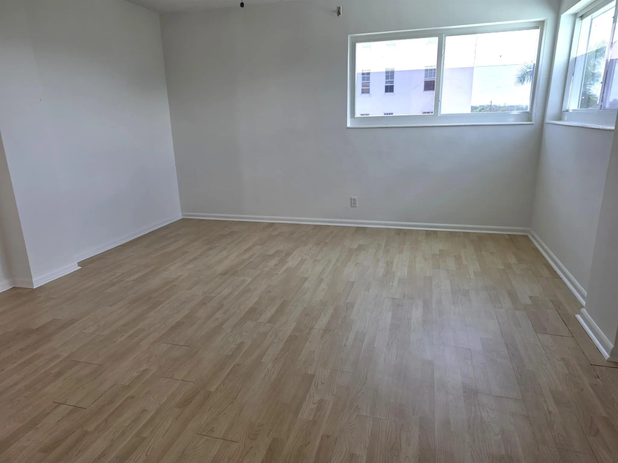 1 N Golfview Road, #500