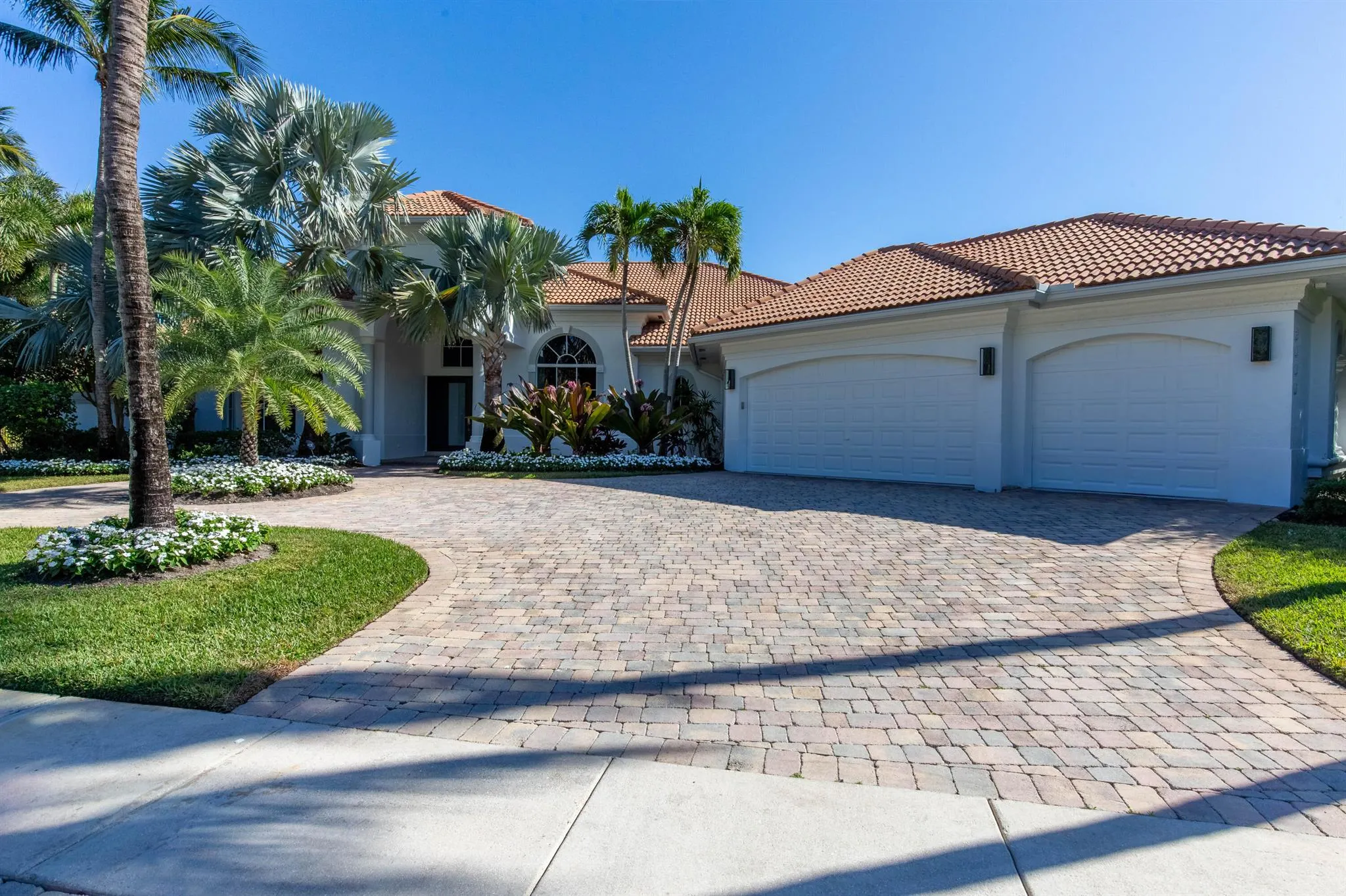3440 Ambassador Drive