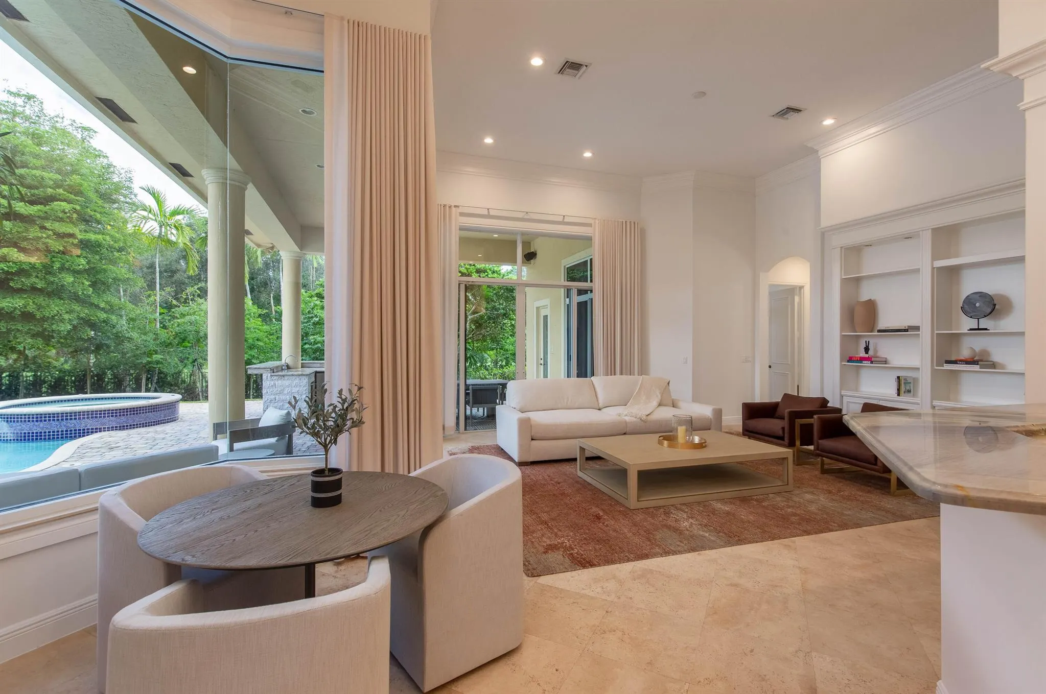 3440 Ambassador Drive