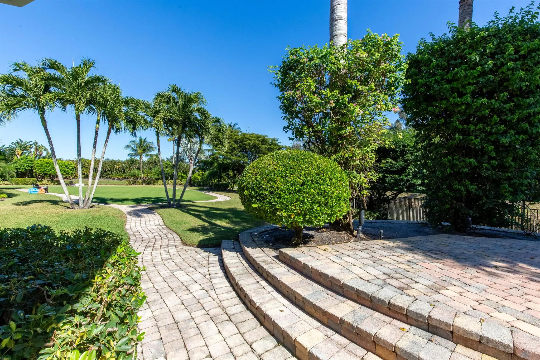 3440 Ambassador Drive