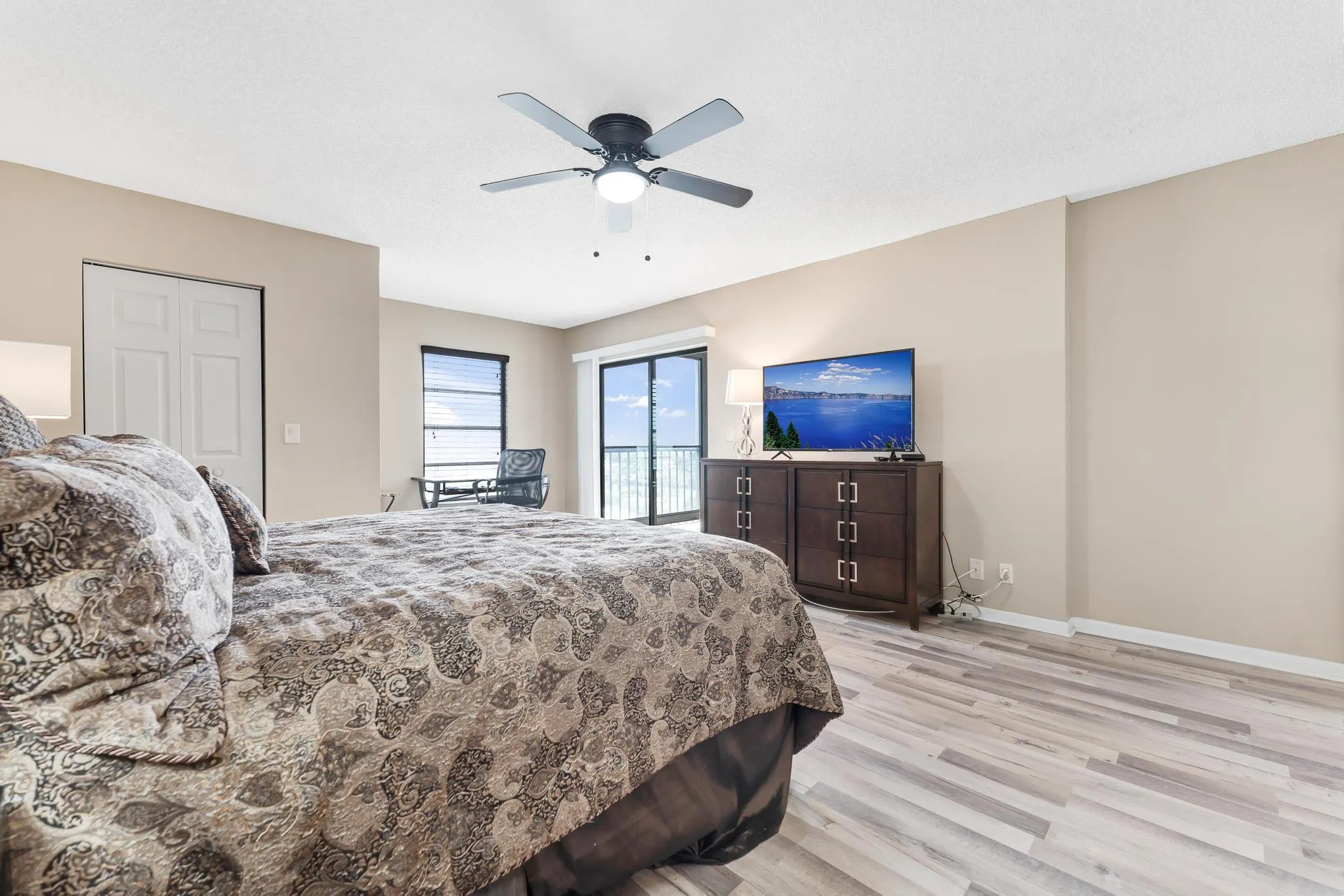 7290 Kinghurst Drive, #704