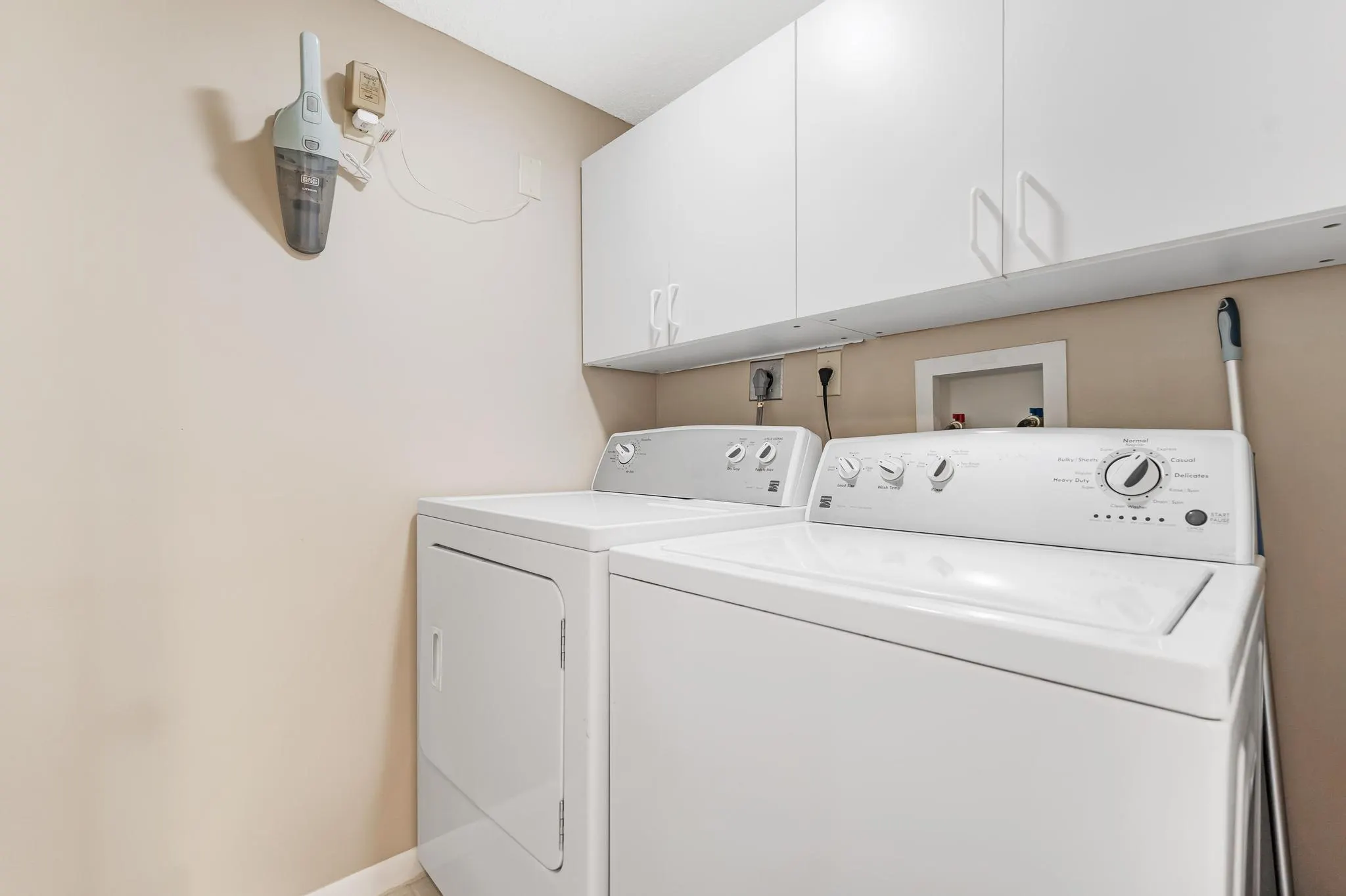 7290 Kinghurst Drive, #704