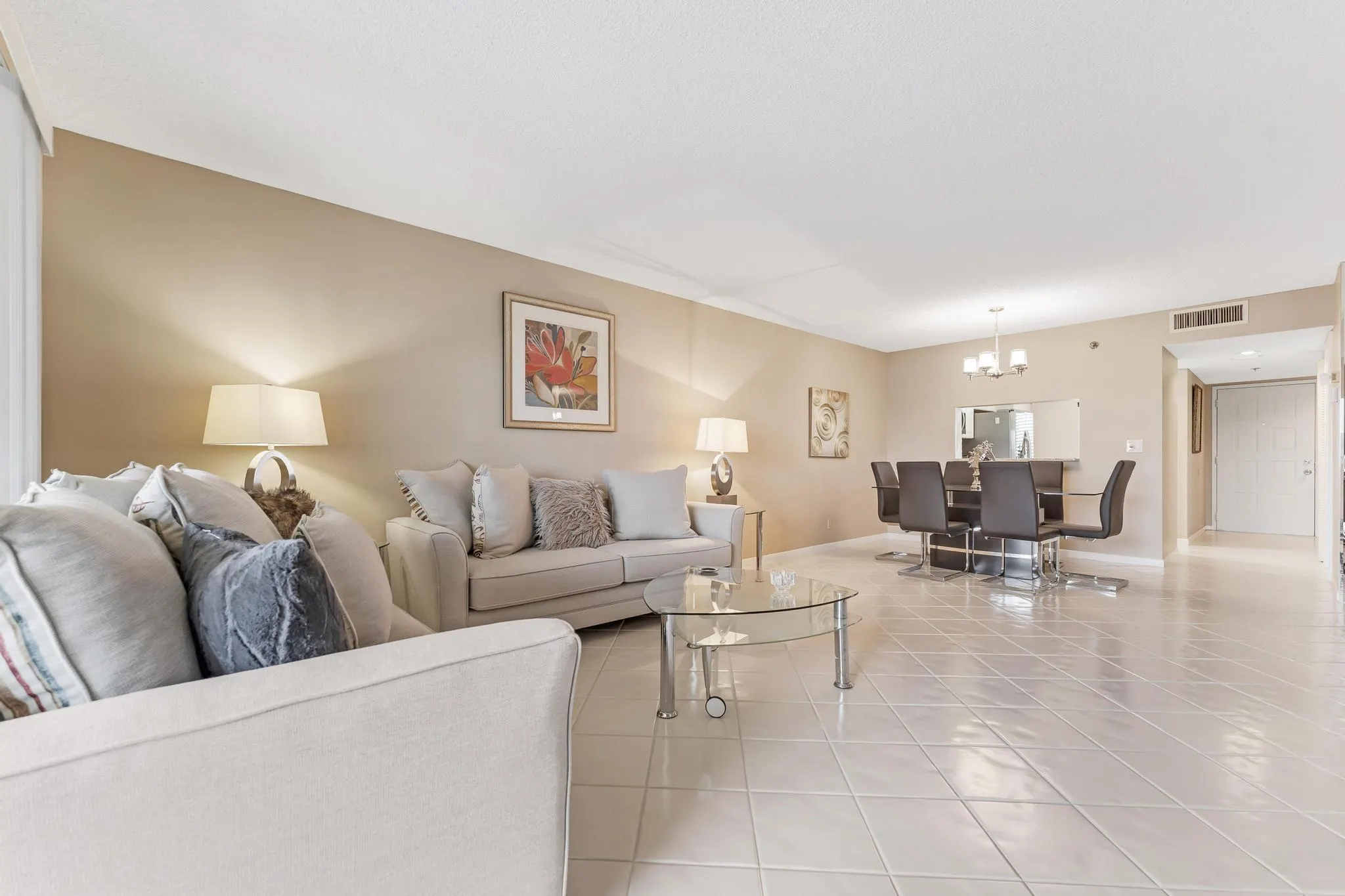 7290 Kinghurst Drive, #704