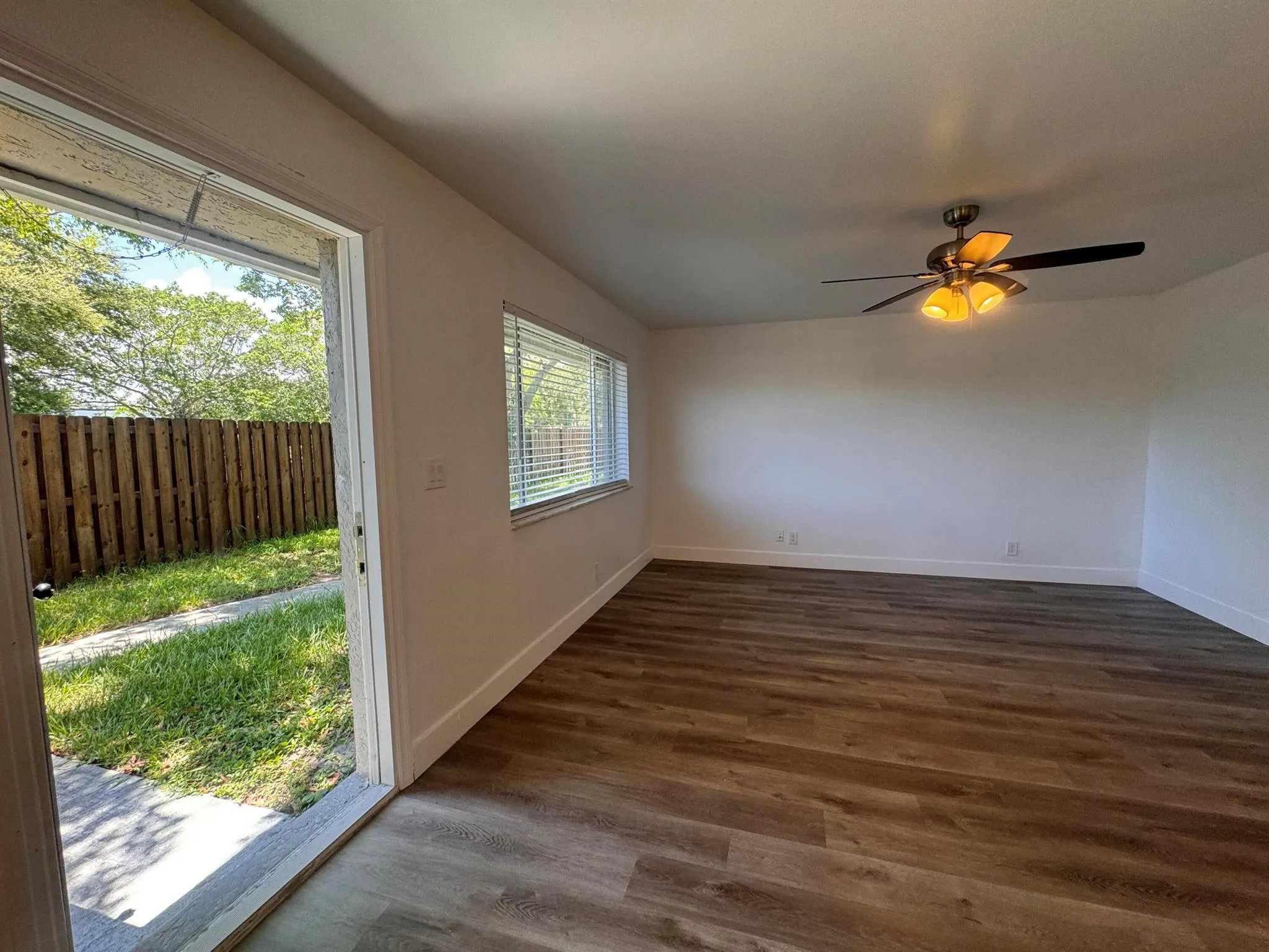 717 Tiffany Drive W