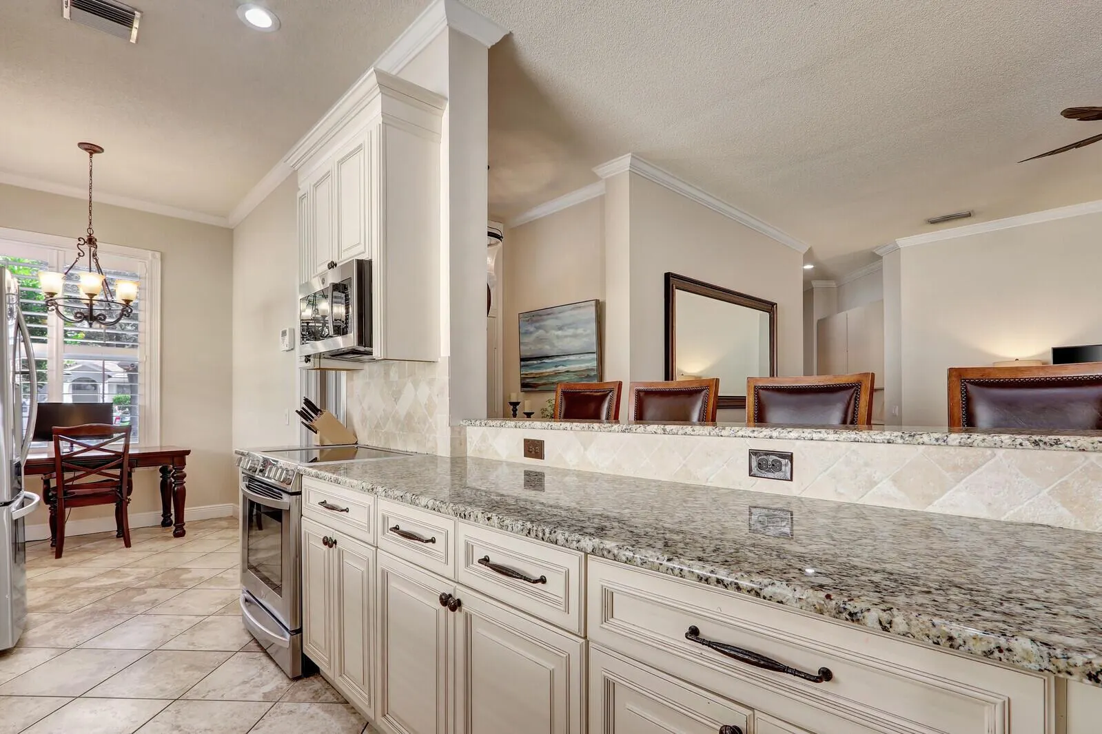 180 S Hampton Drive