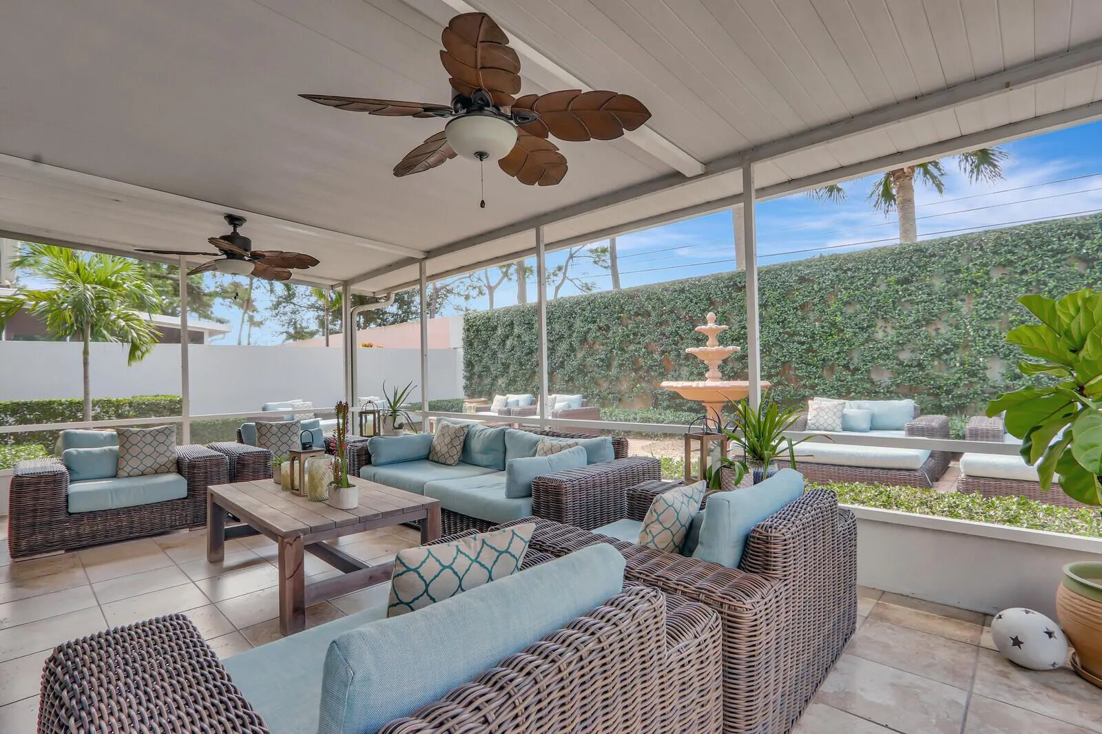 180 S Hampton Drive