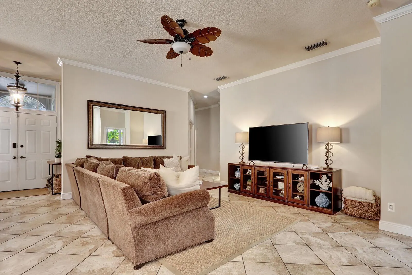 180 S Hampton Drive