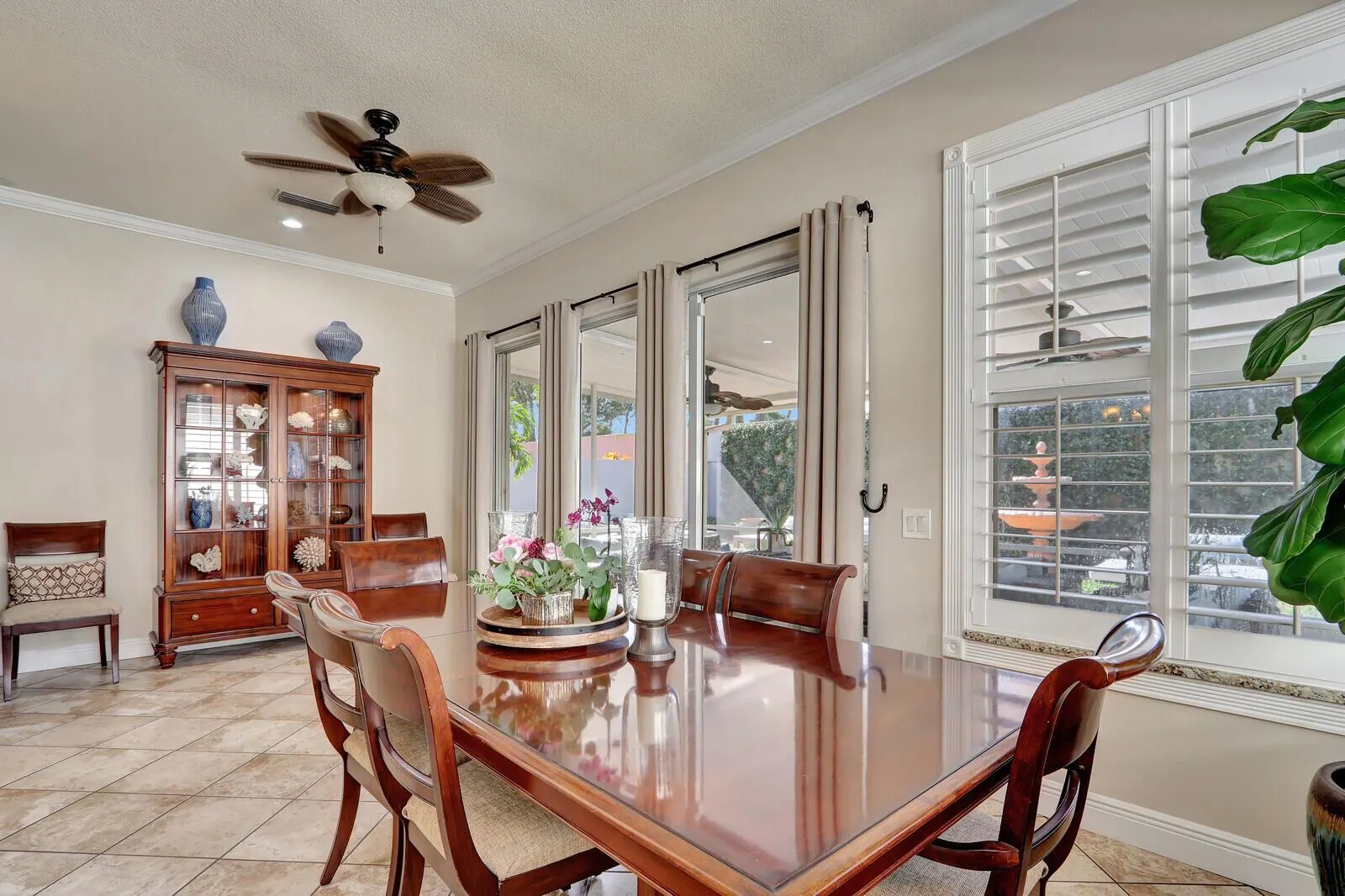 180 S Hampton Drive