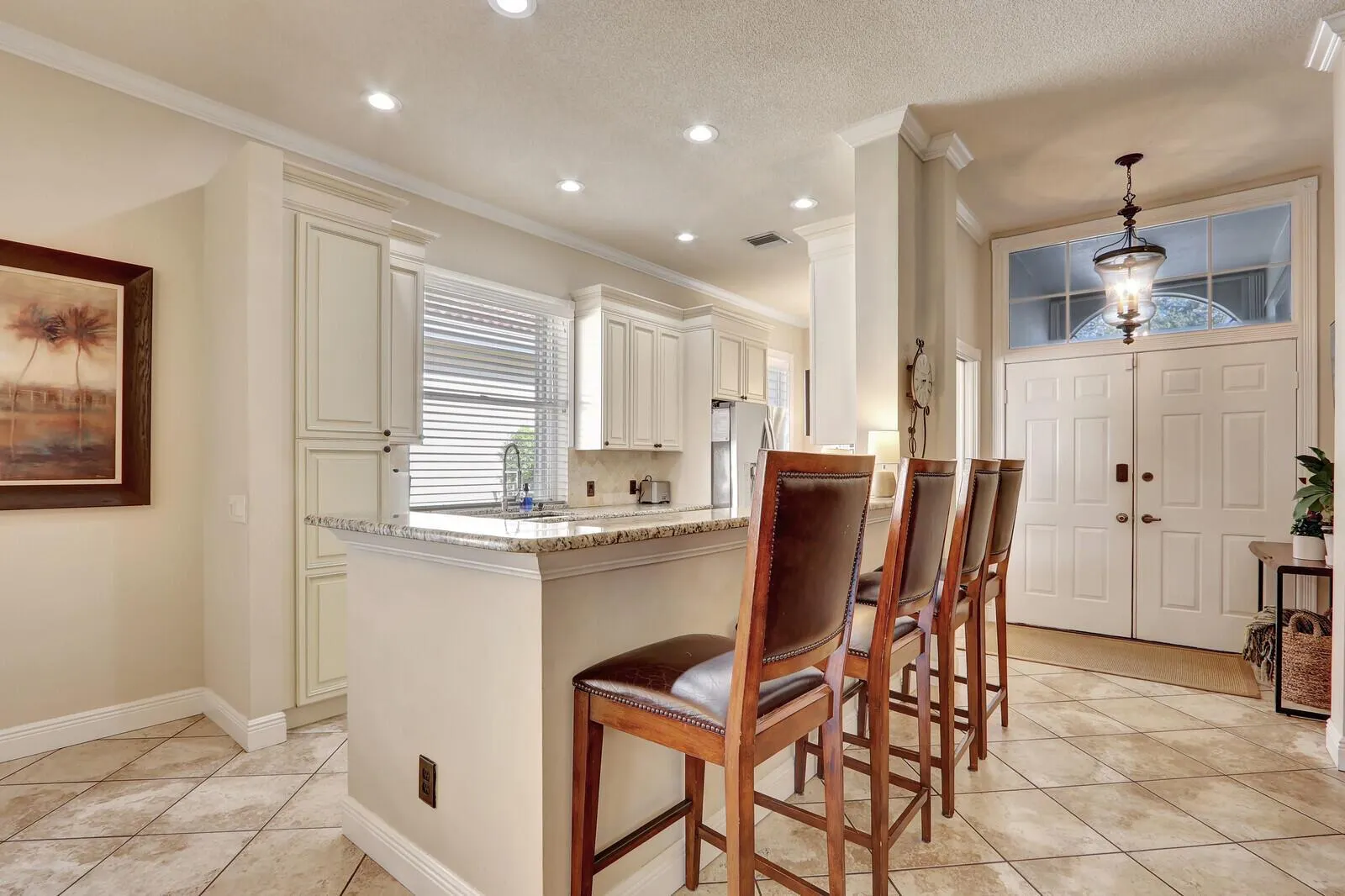 180 S Hampton Drive