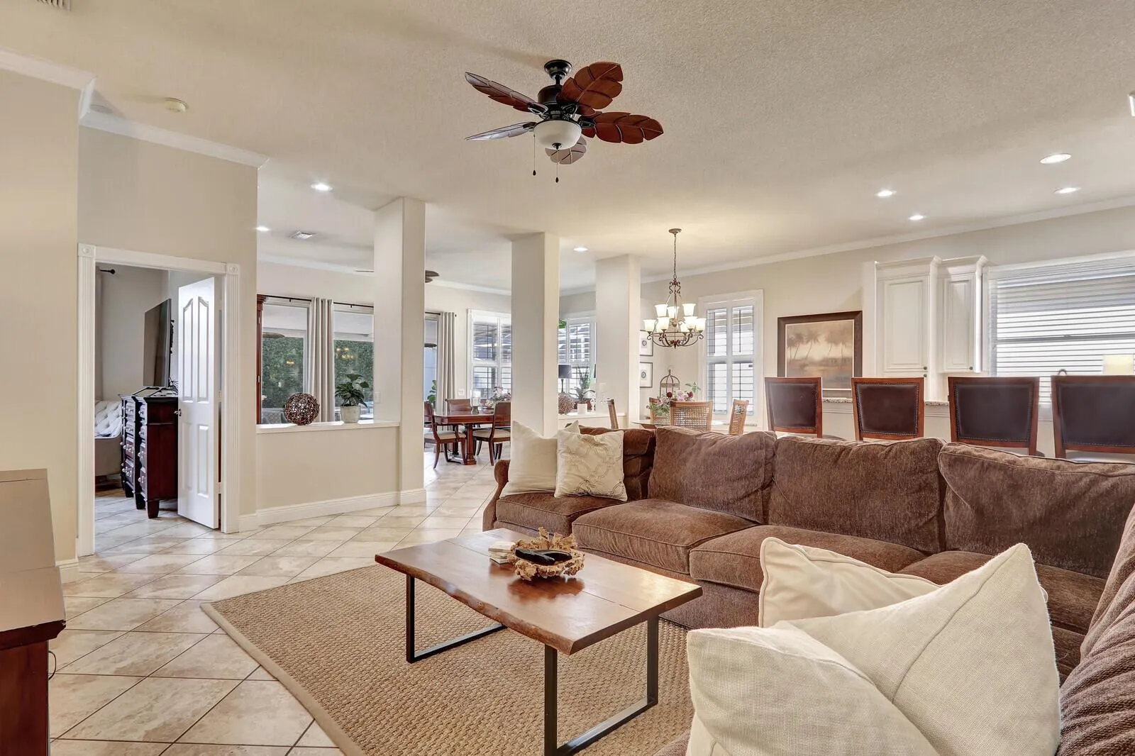 180 S Hampton Drive