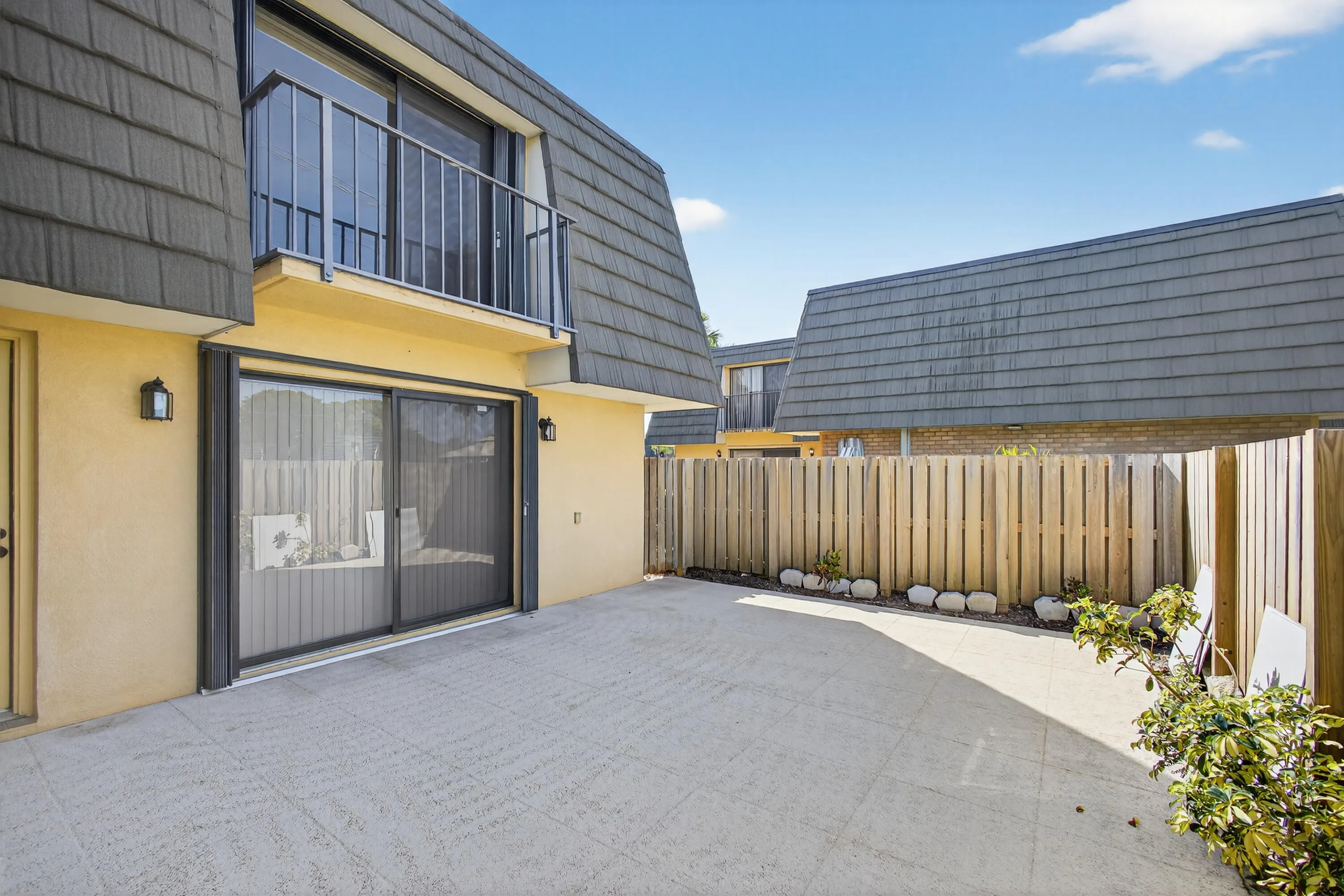 1622 16th Way, #77
