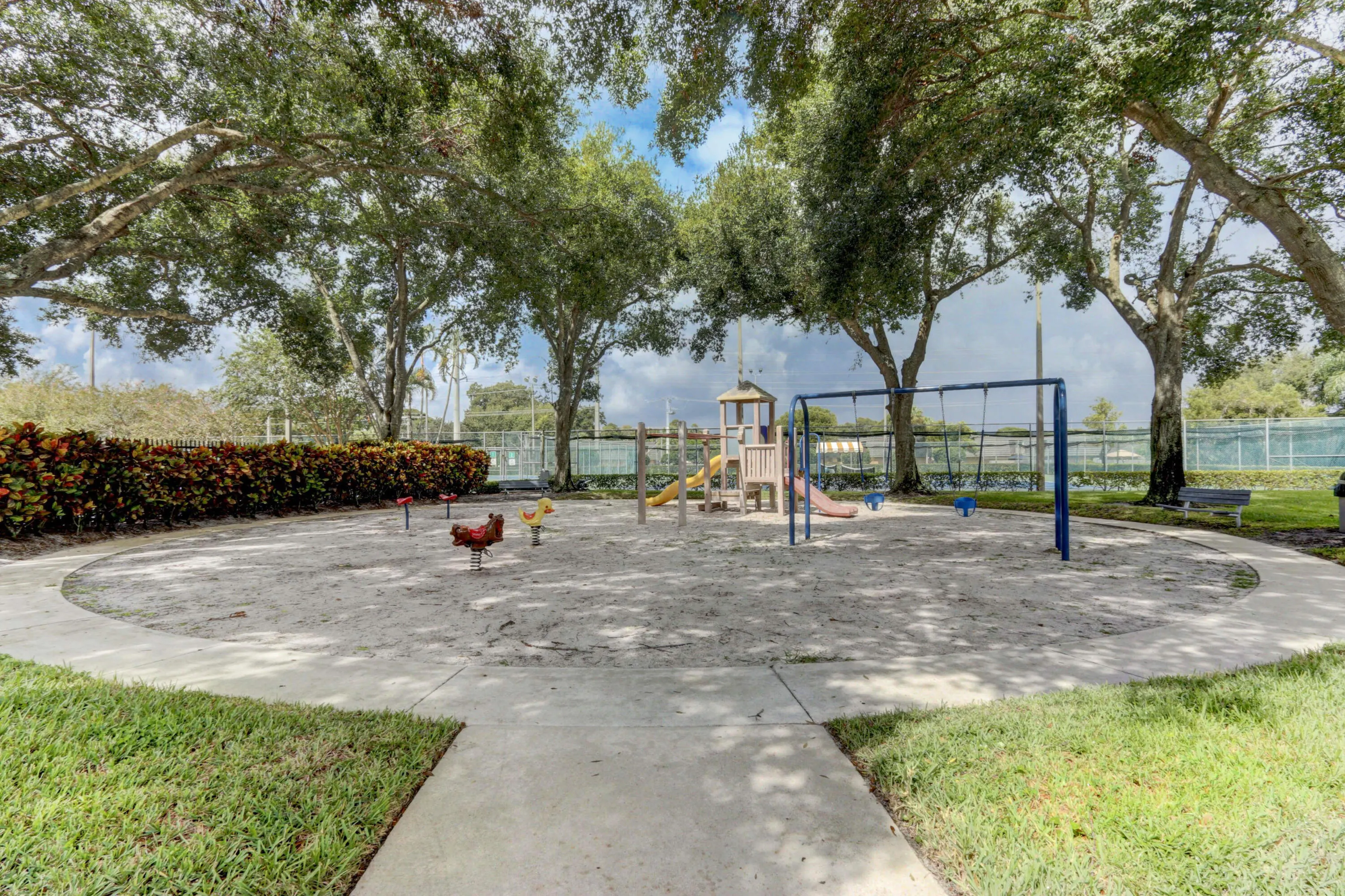 1622 16th Way, #77