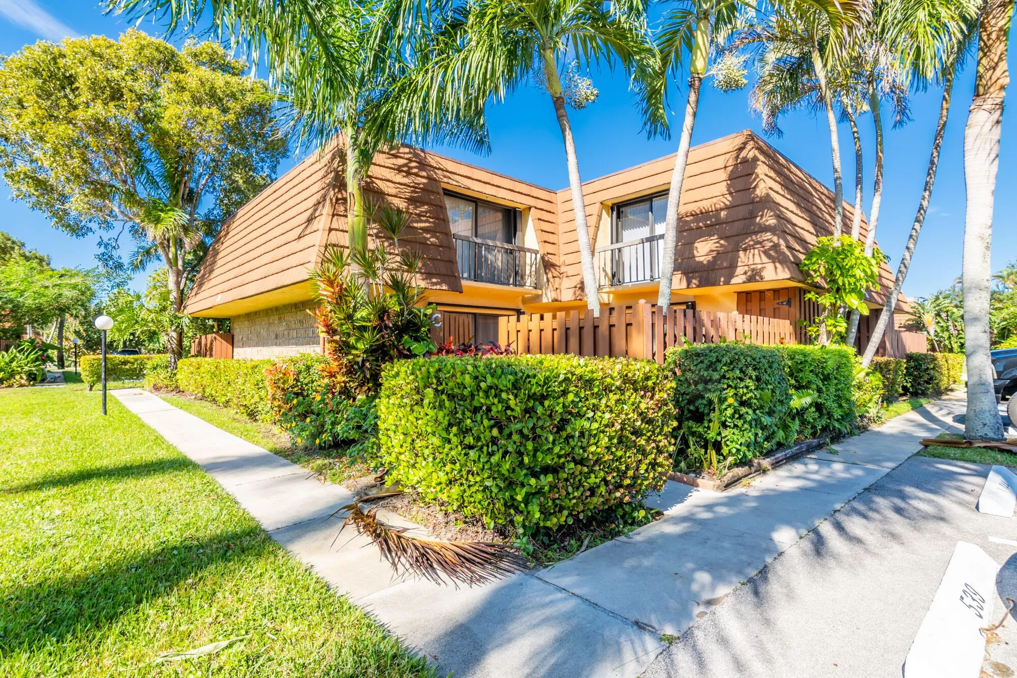 825 Center Street, #34c