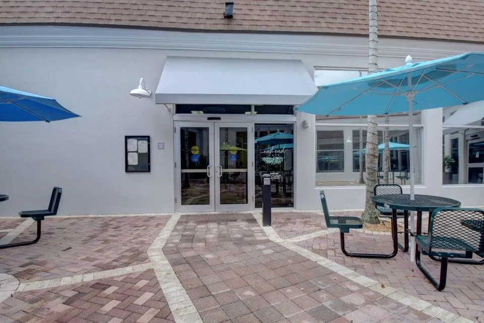 809 Normandy Trail   Bldg Q, #809