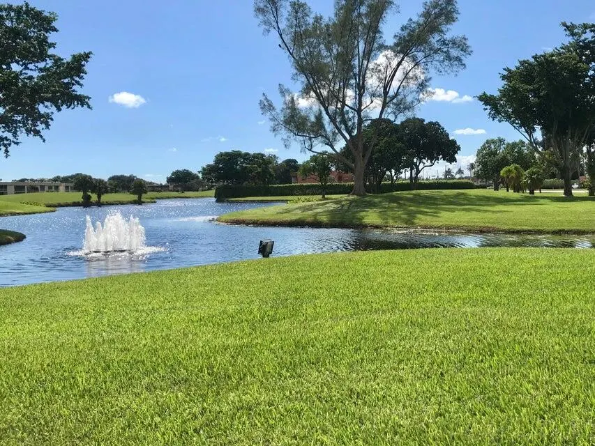 809 Normandy Trail   Bldg Q, #809