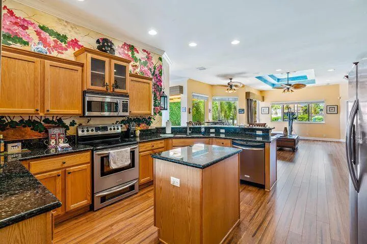 2117 N Suzanne Circle