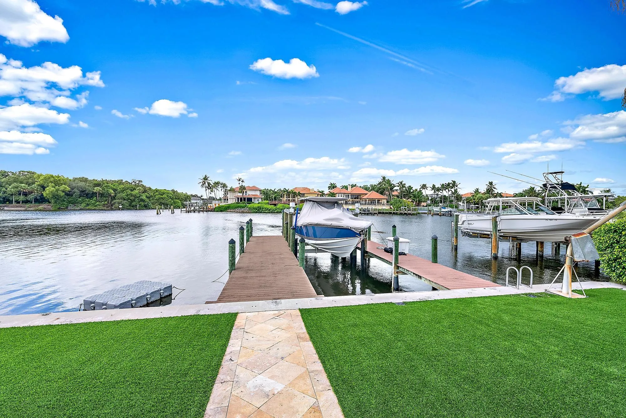 2117 N Suzanne Circle