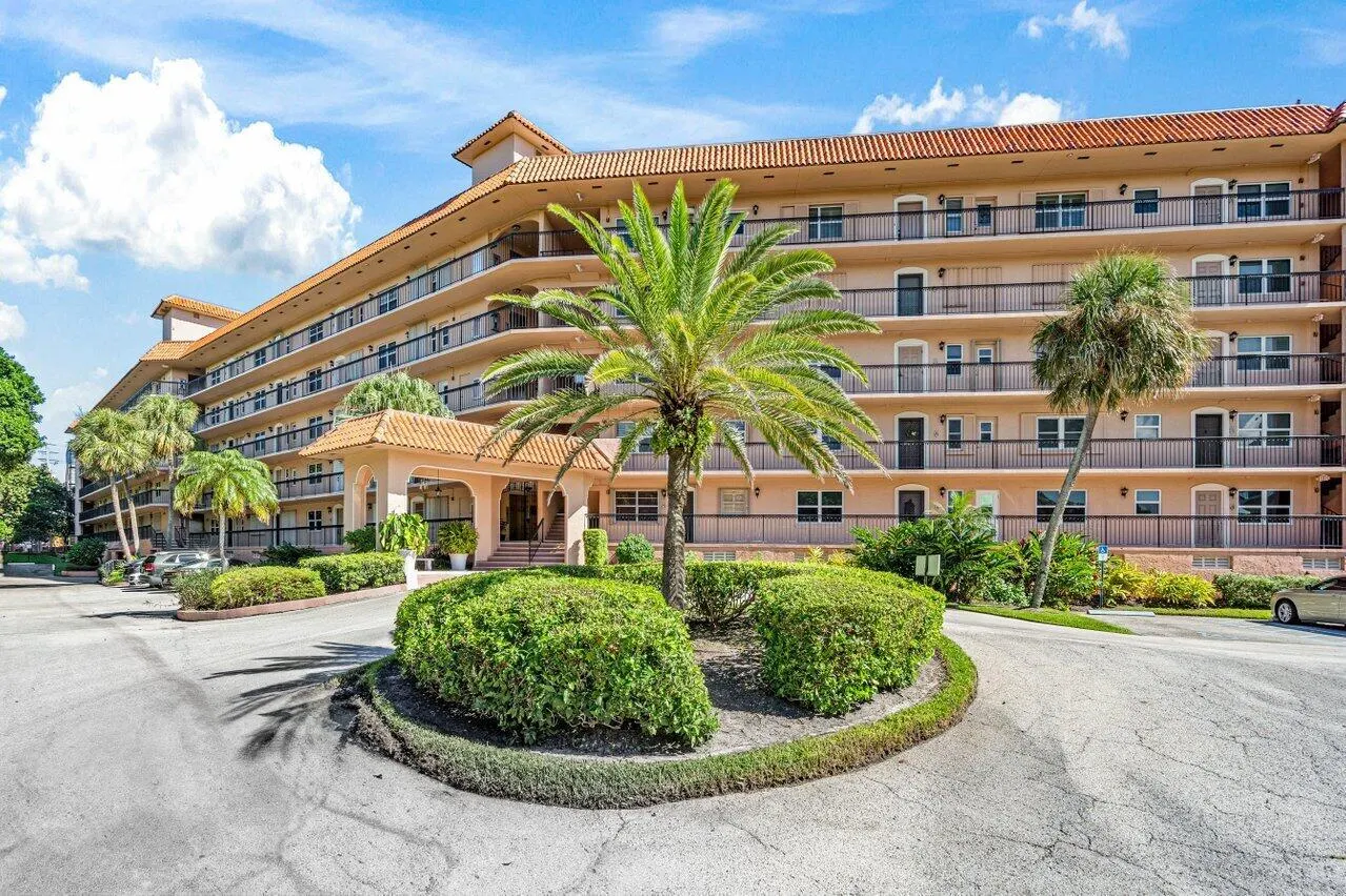 2871 N Ocean Boulevard, #C417