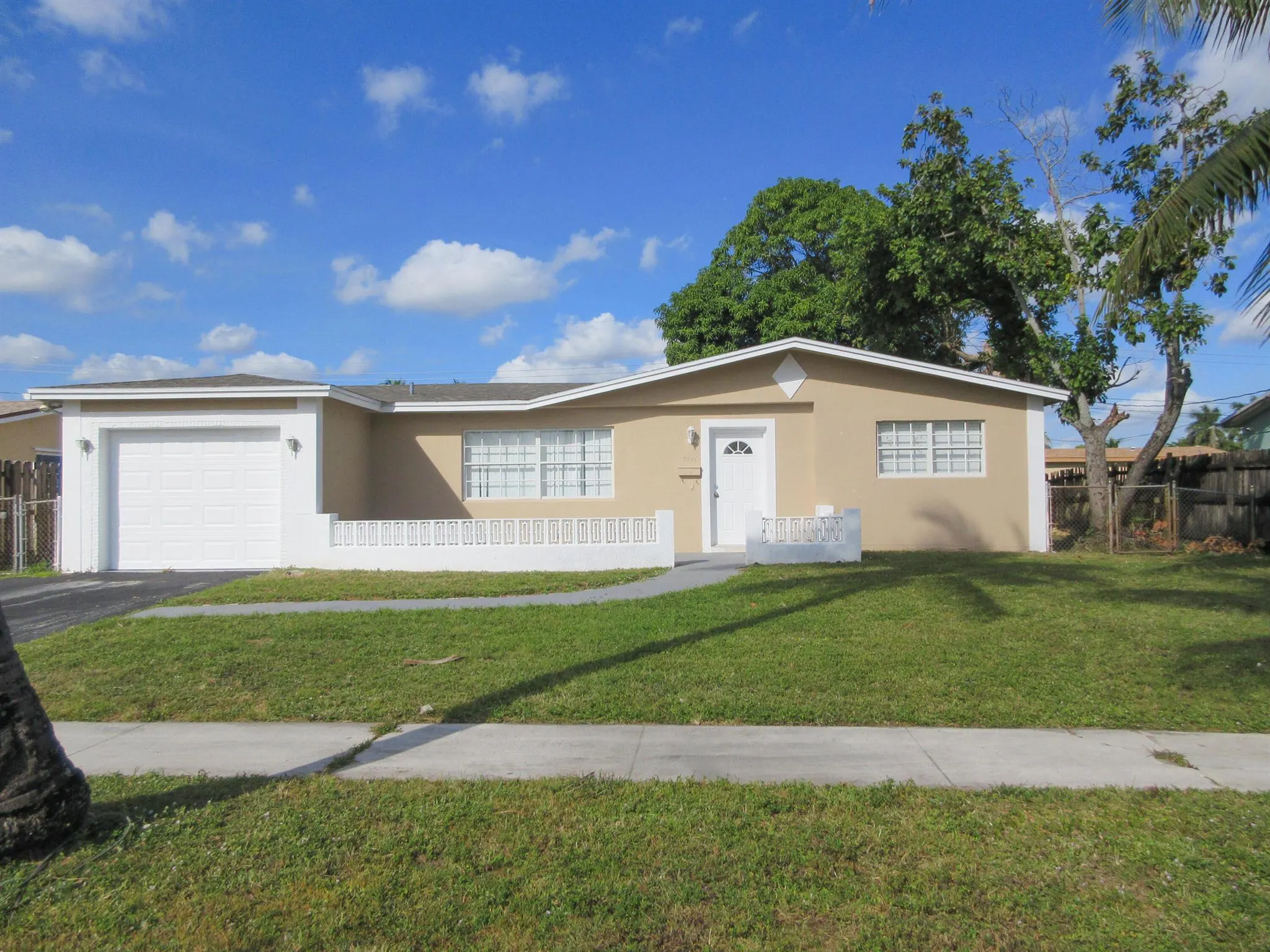3601 NW 40th Street