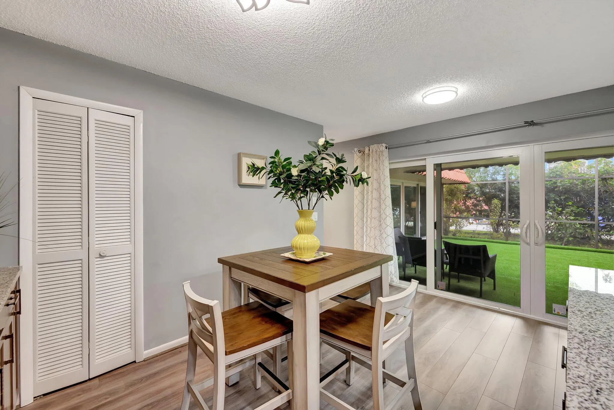 4002 SE Fairway W