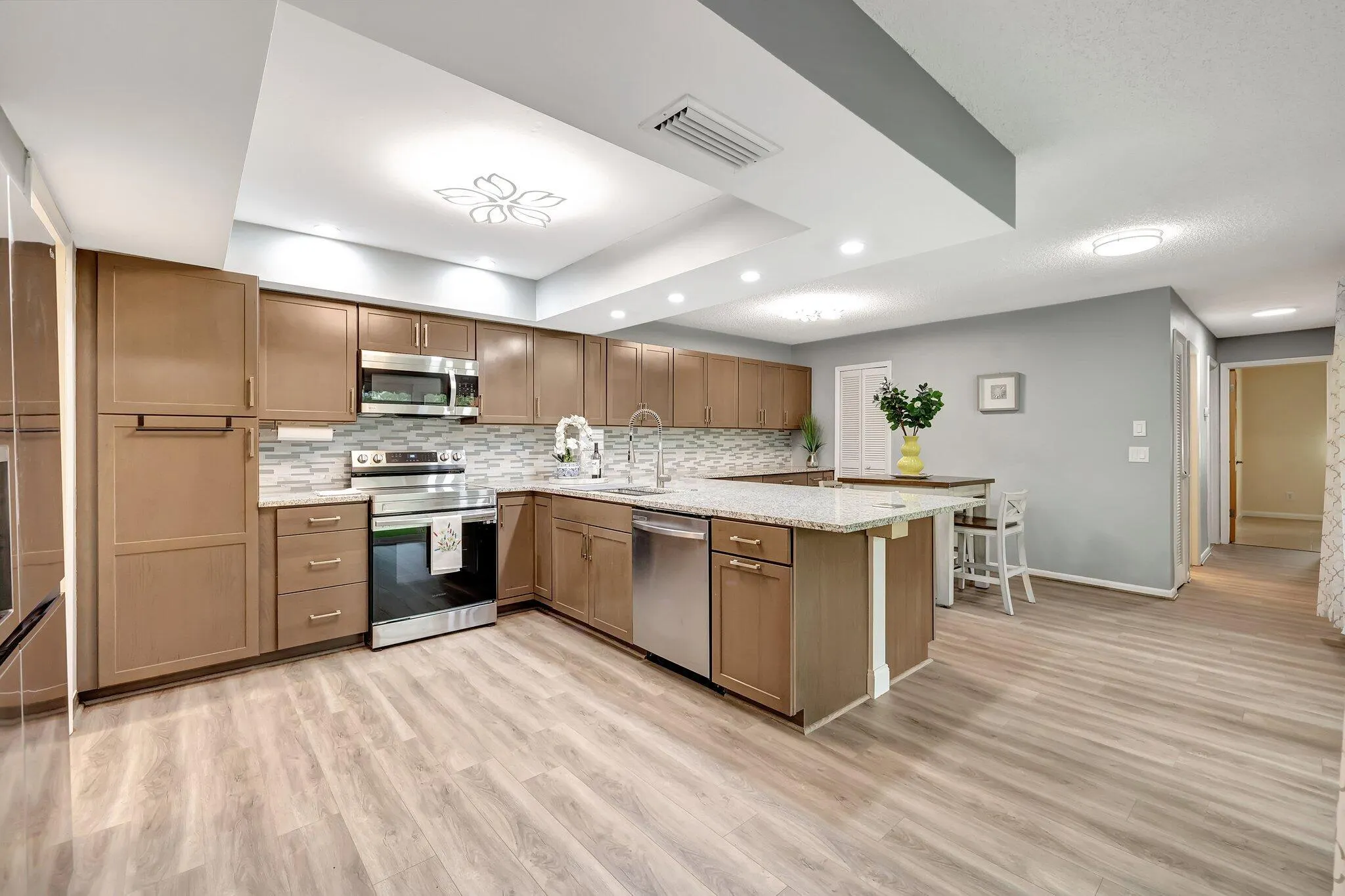 4002 SE Fairway W