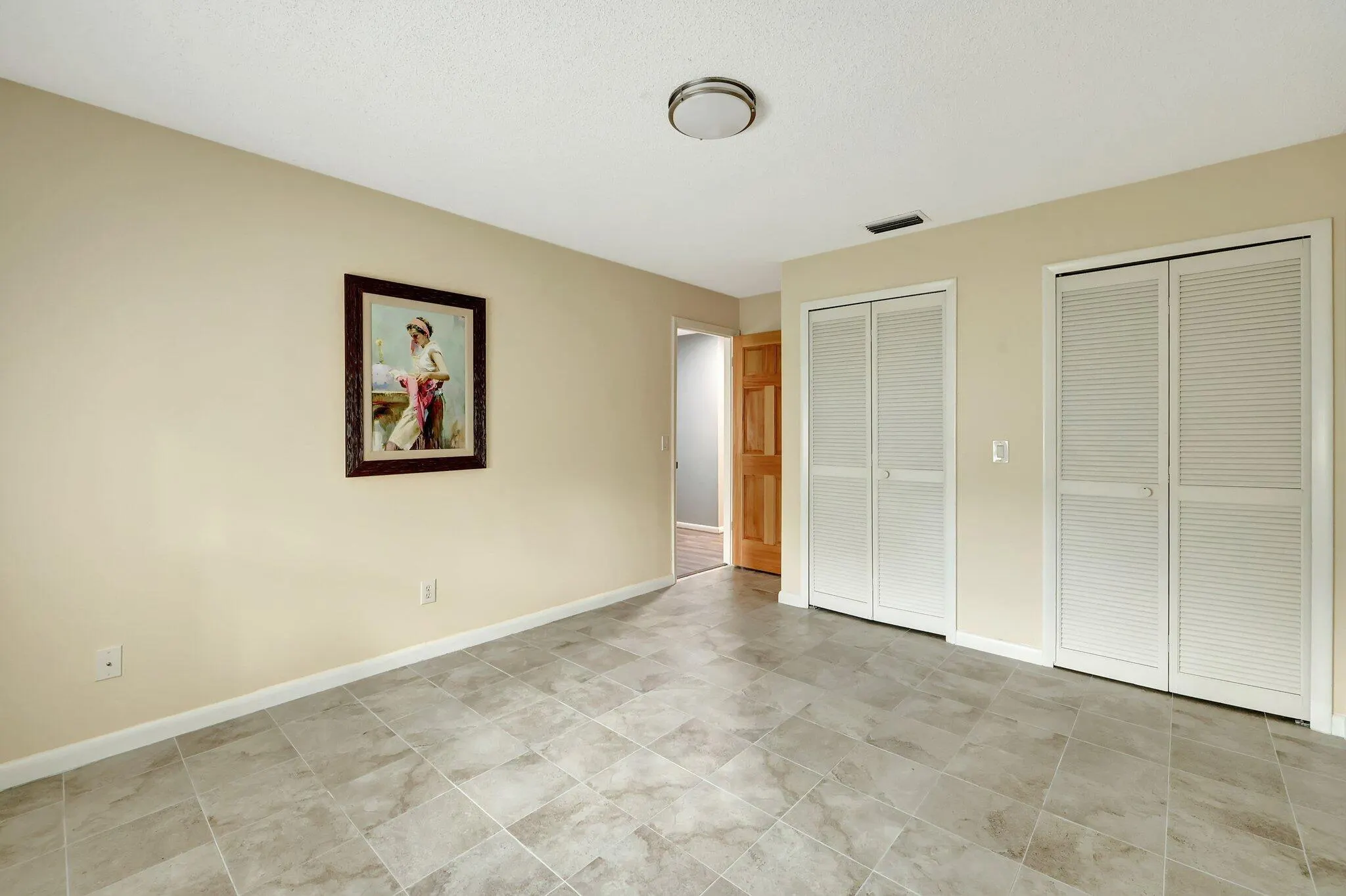 4002 SE Fairway W