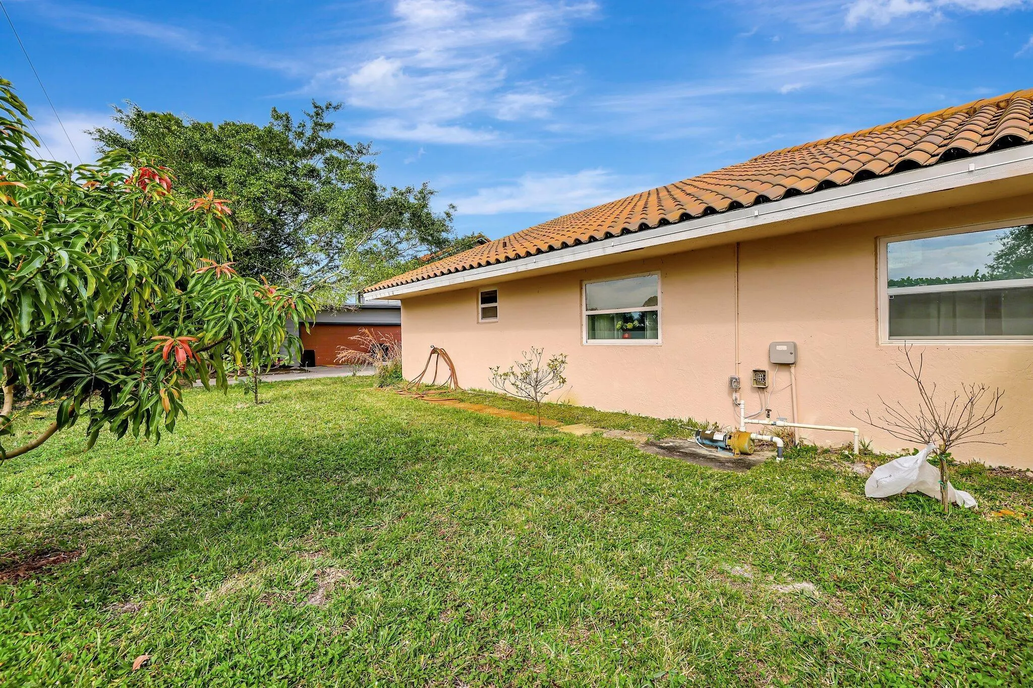4002 SE Fairway W