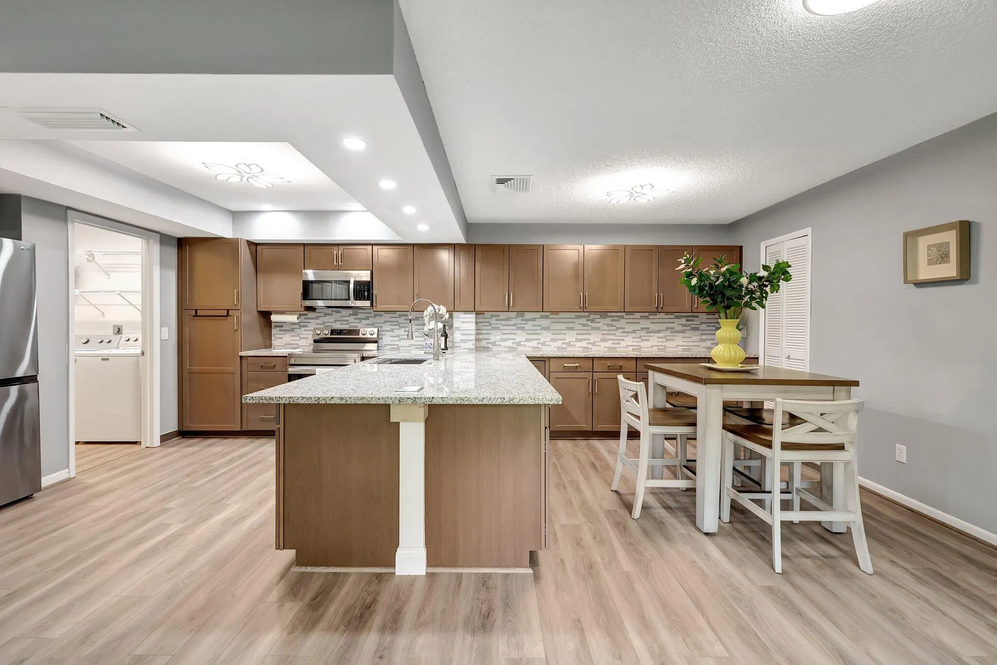 4002 SE Fairway W