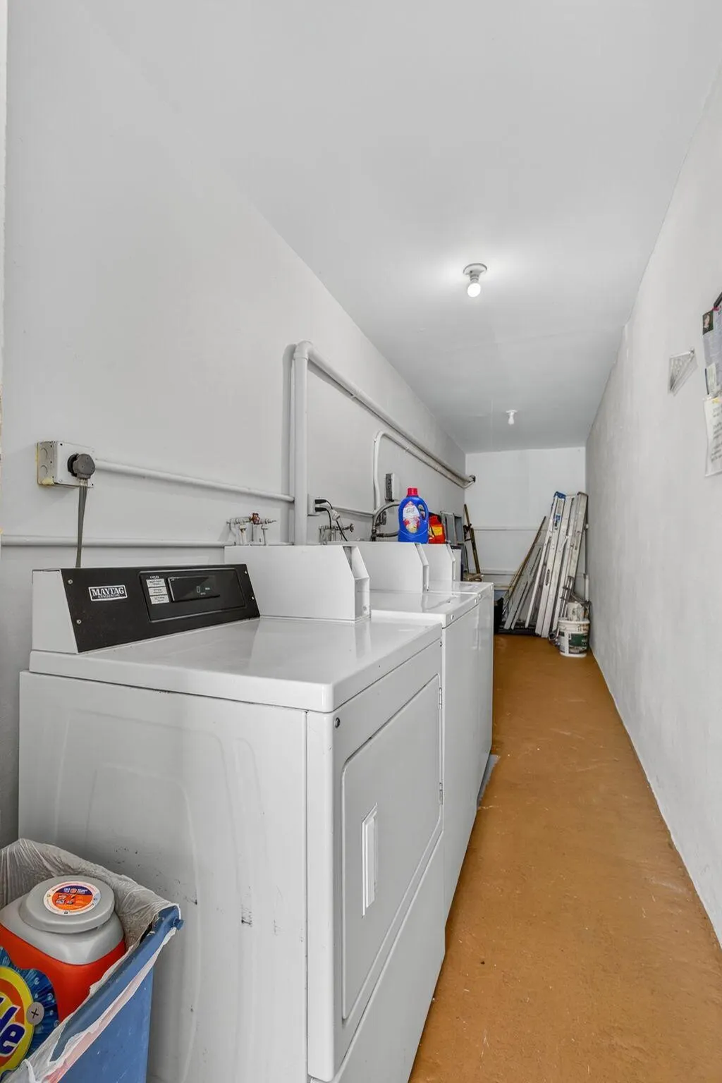 42 Easthampton B