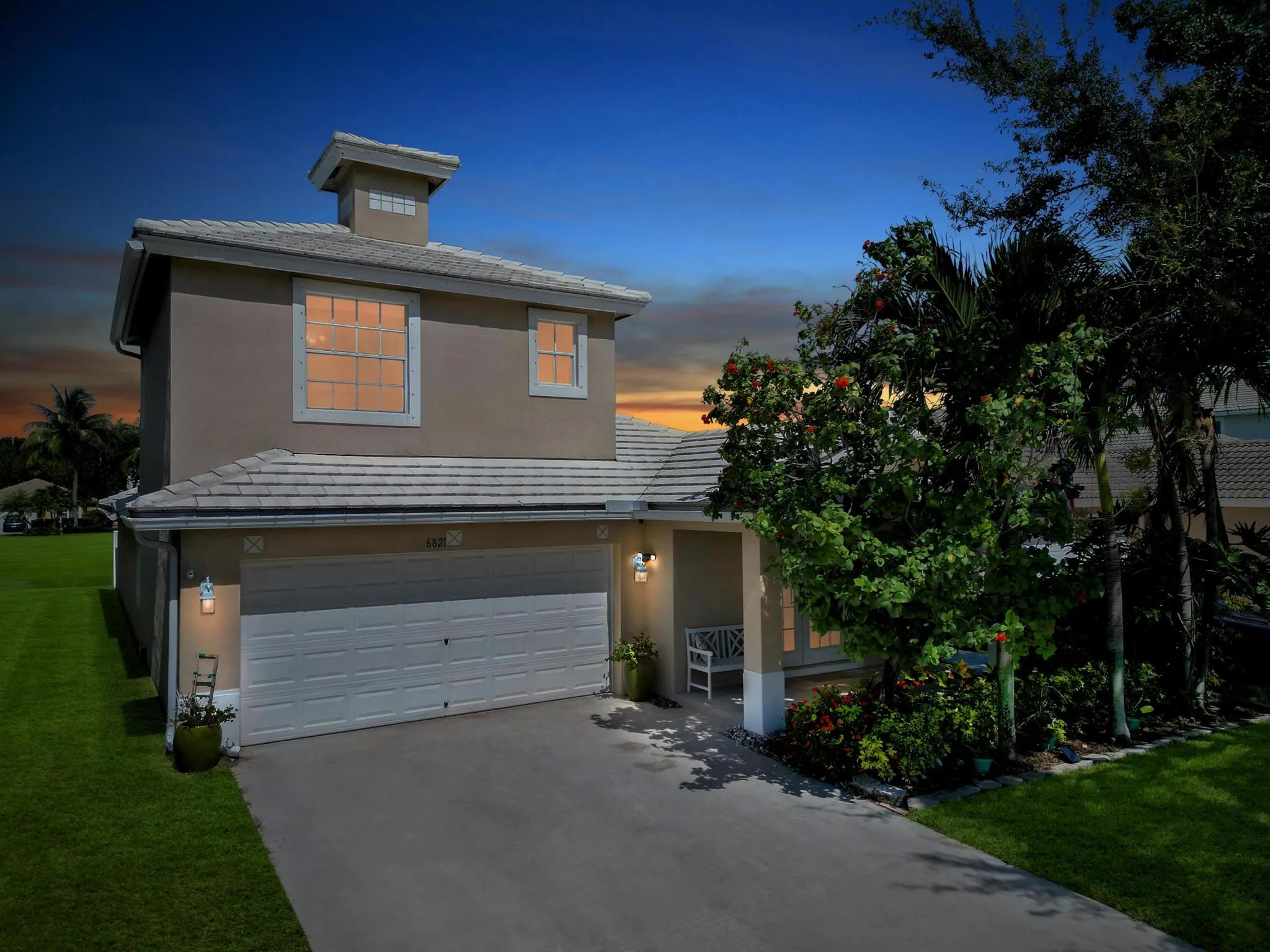 6821 Hendry Drive
