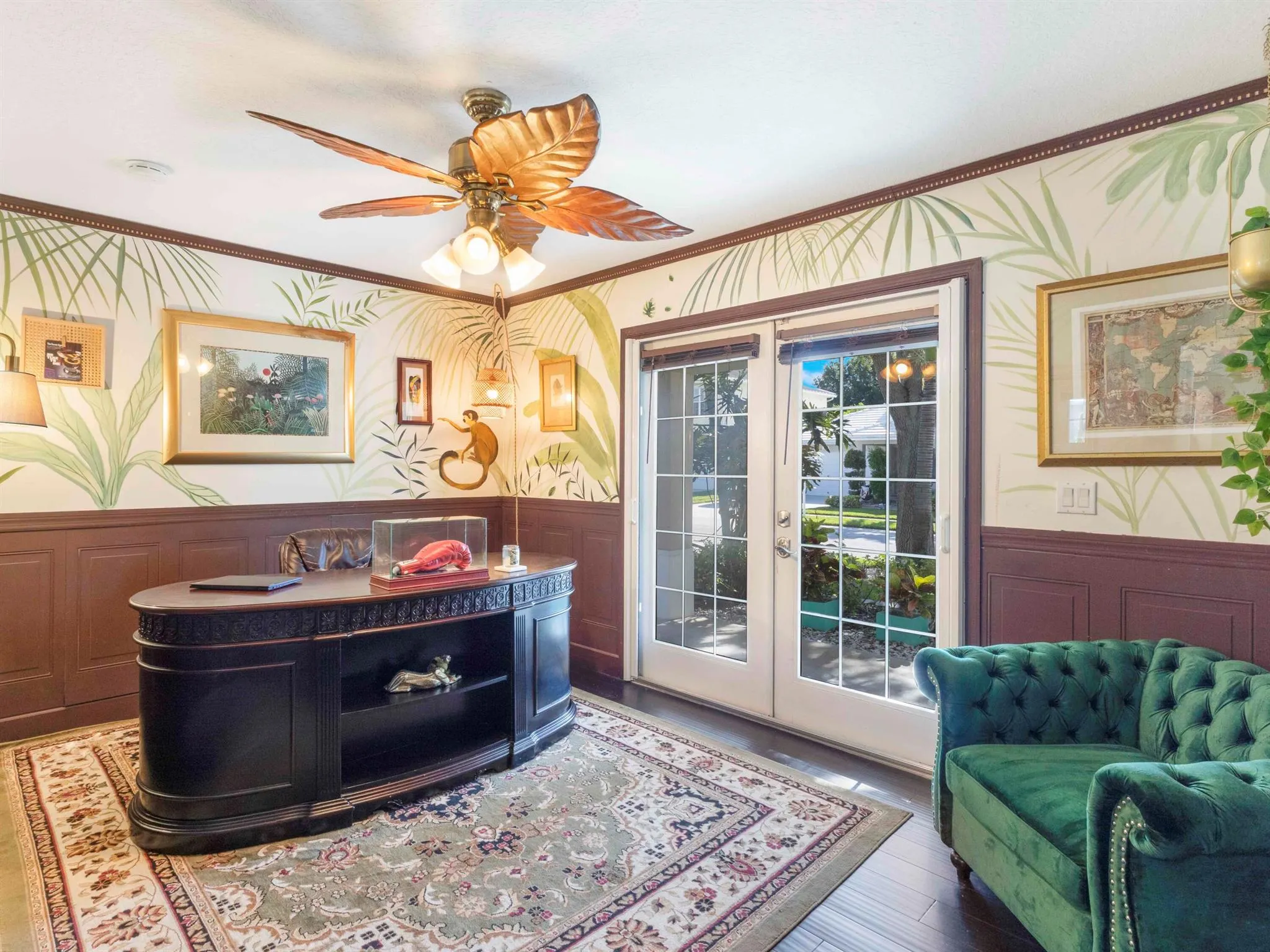 6821 Hendry Drive