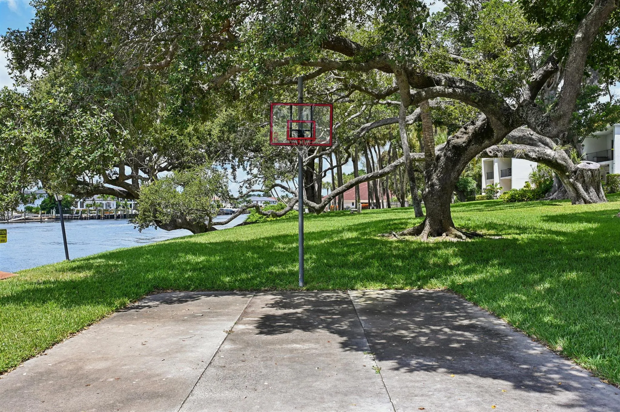 398 Golfview Road, #G