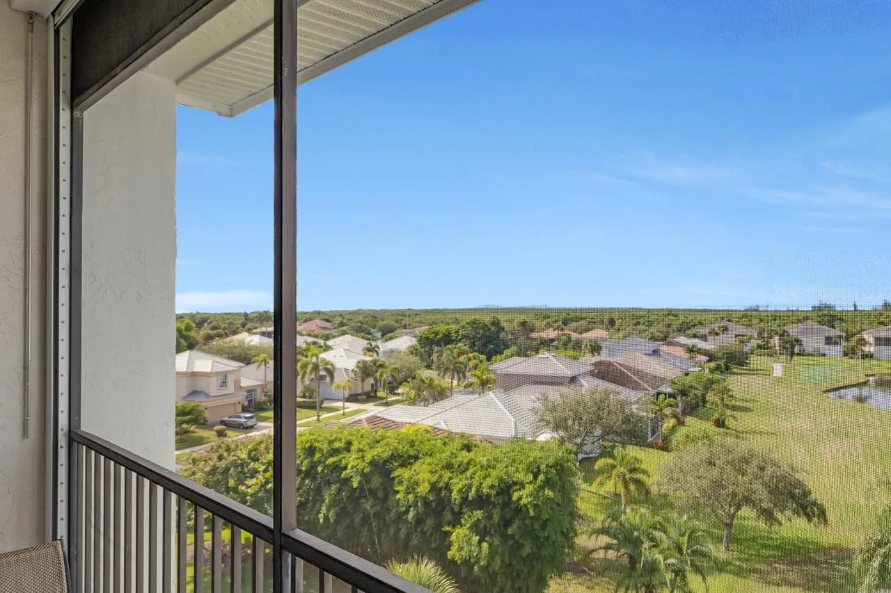 2400 S Ocean Drive, #7663