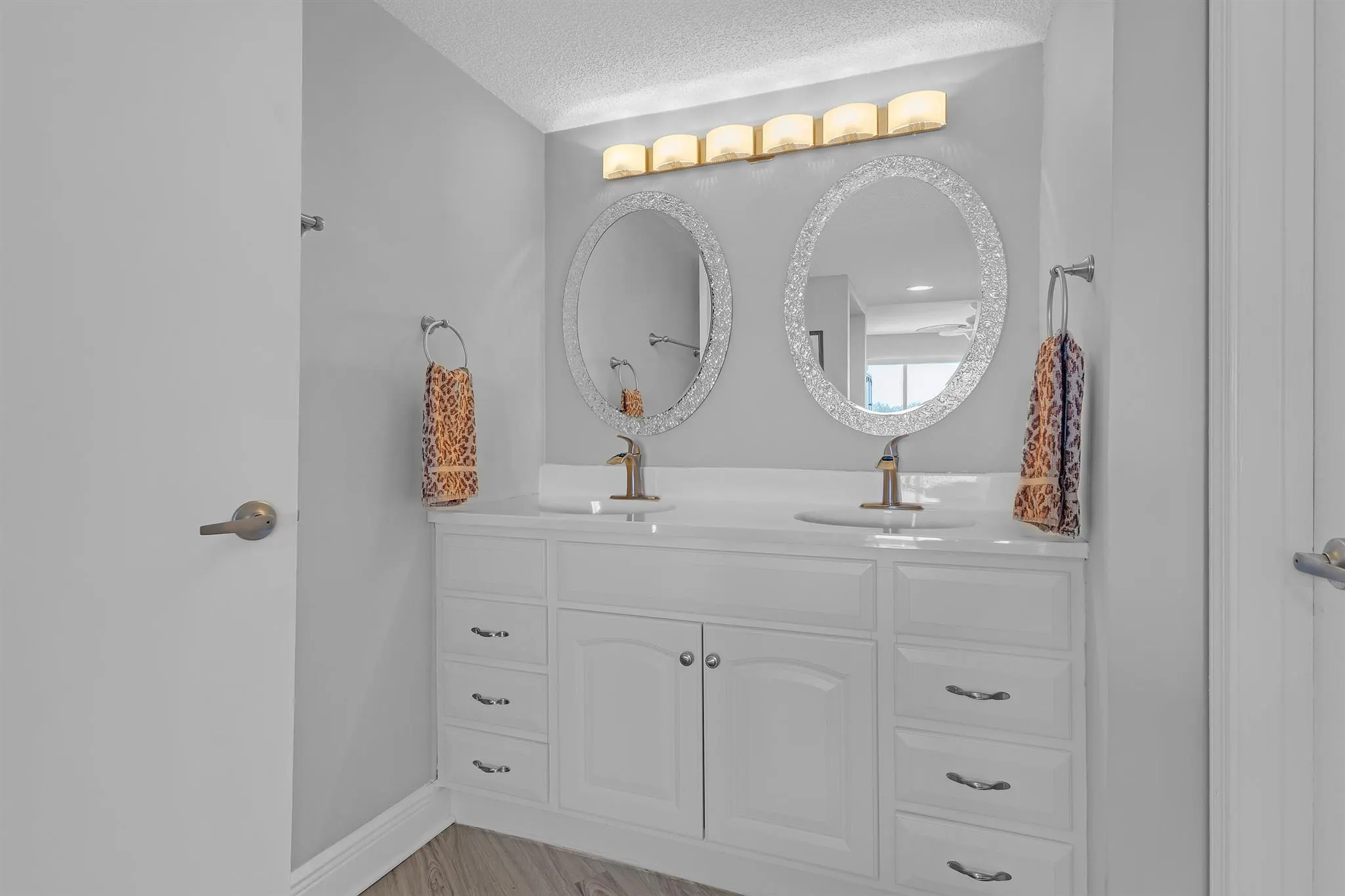 2400 S Ocean Drive, #7663