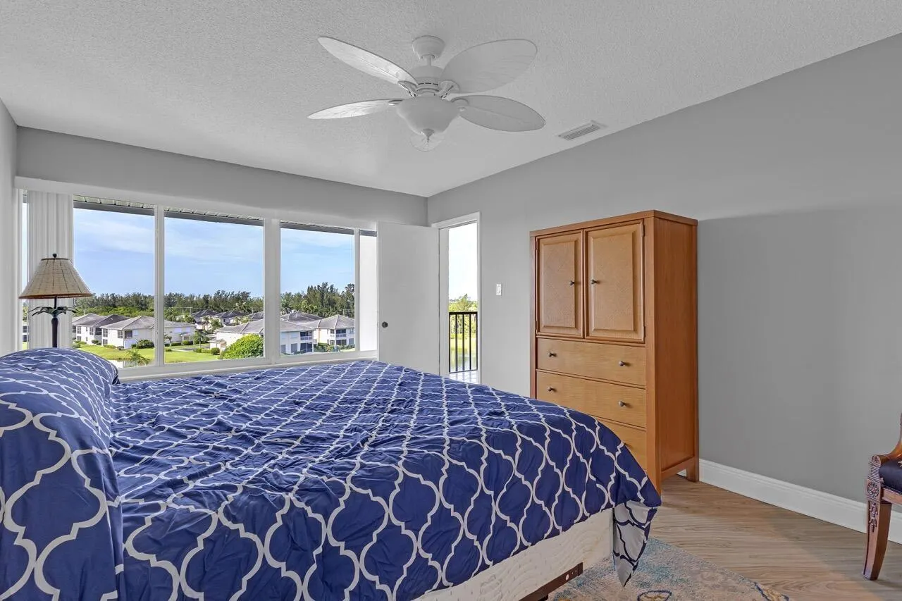 2400 S Ocean Drive, #7663
