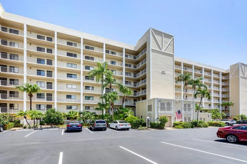 7310 Ashford Place Place, #803