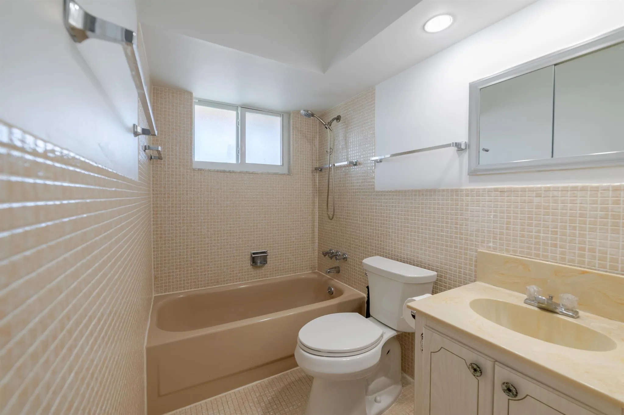 111 Doolen Court, #301