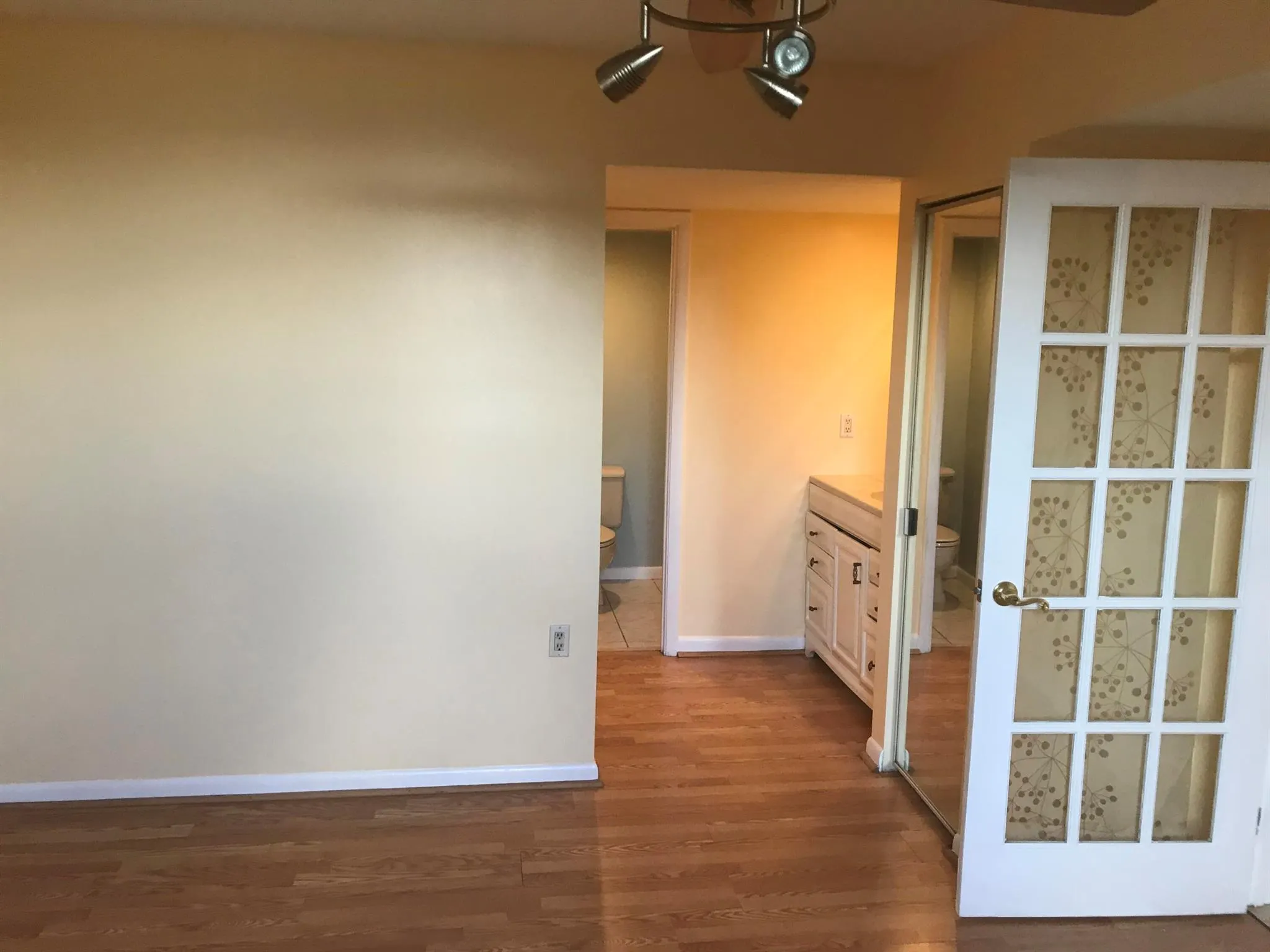 3826 Whitehall Drive, #304