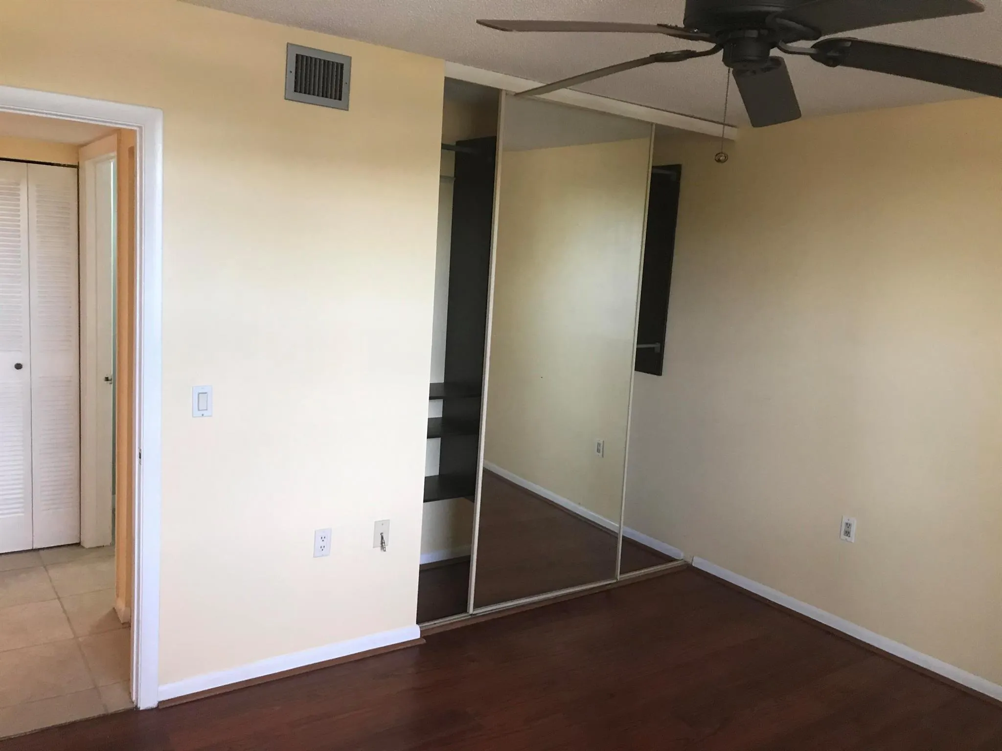 3826 Whitehall Drive, #304