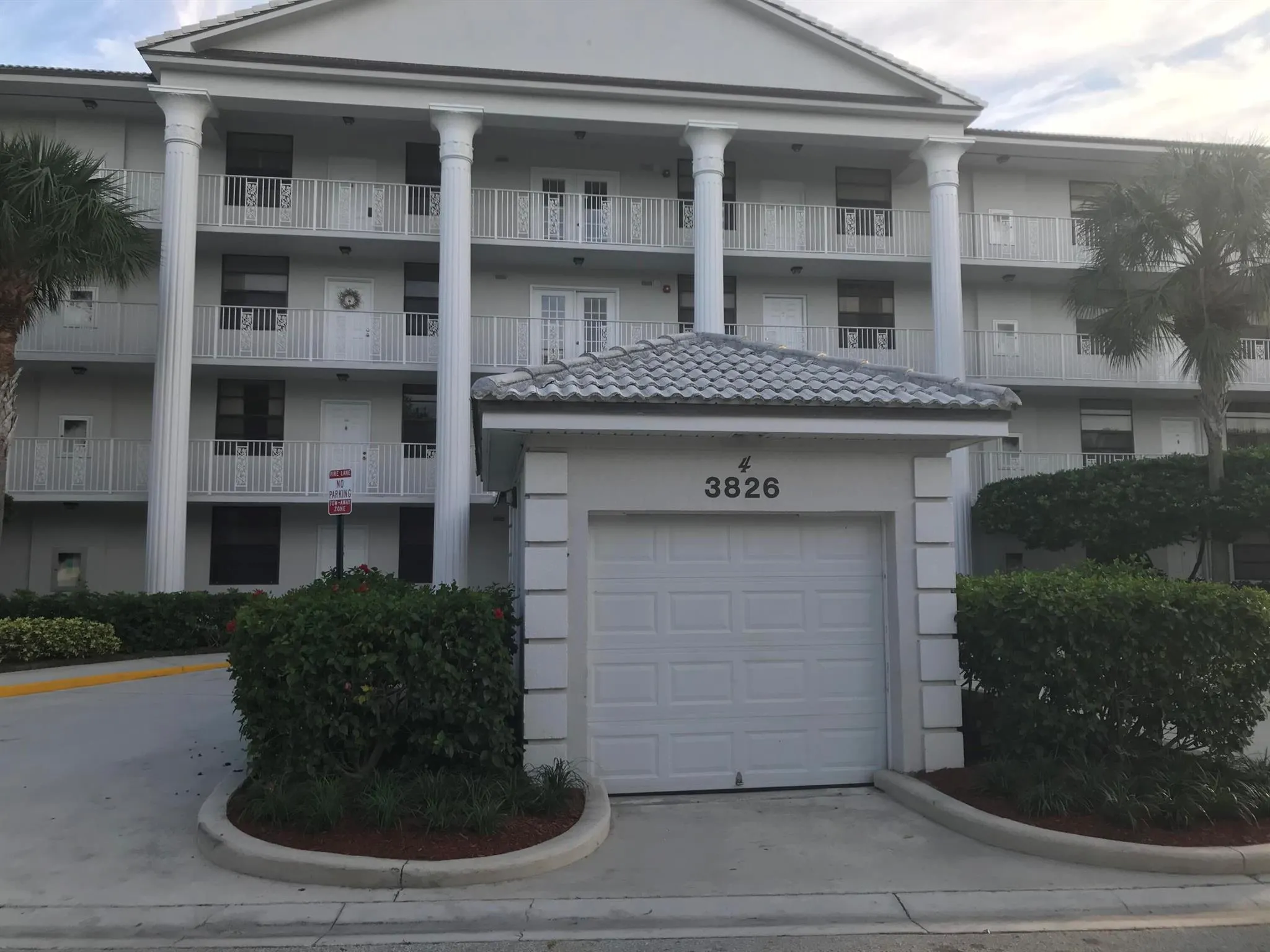 3826 Whitehall Drive, #304