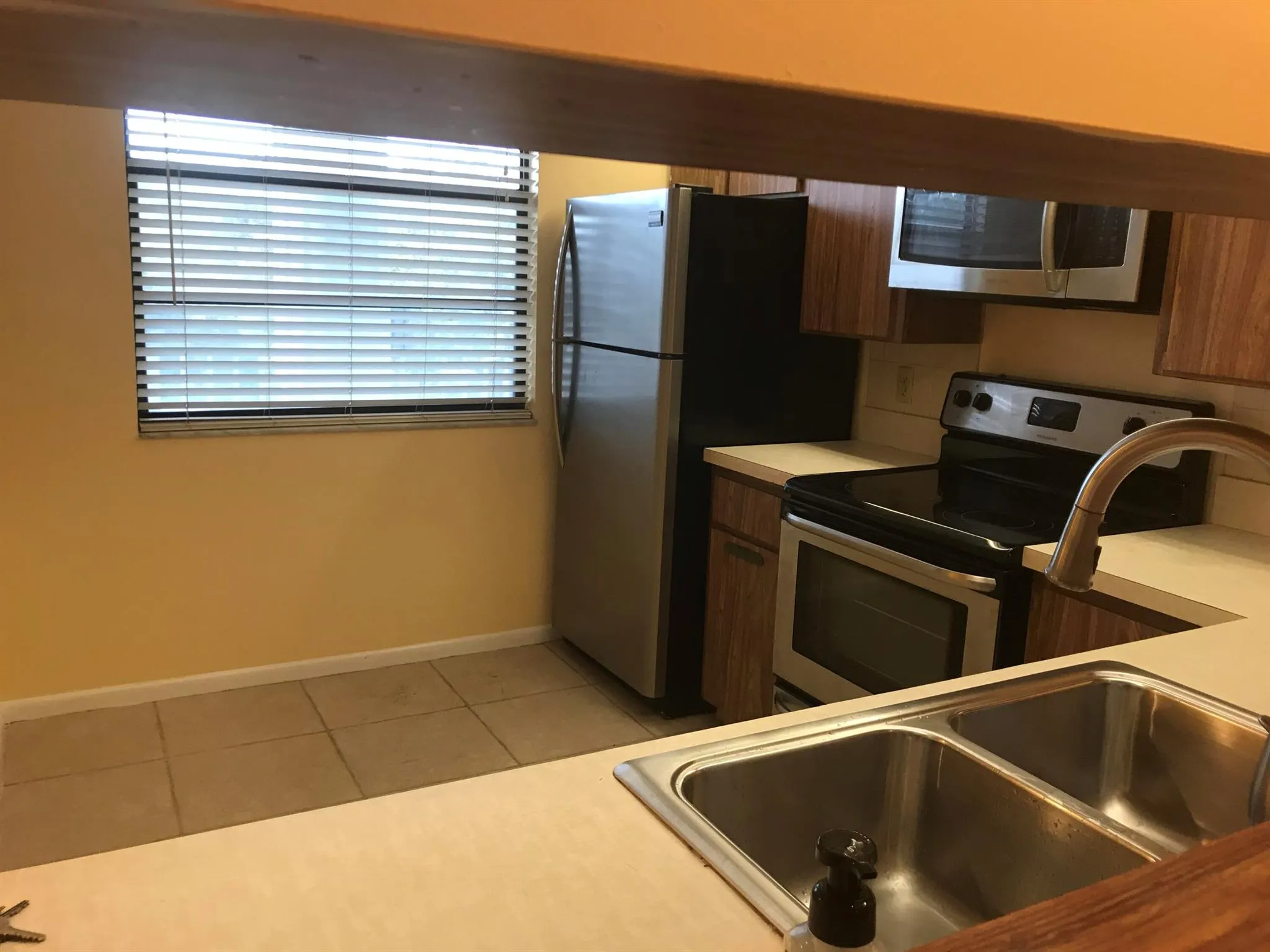 3826 Whitehall Drive, #304