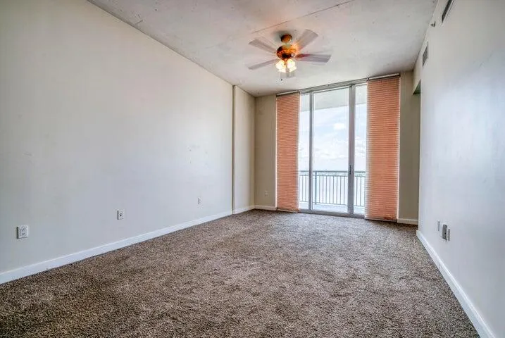 300 S Australian Avenue, #810