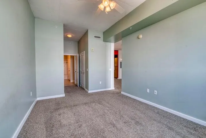 300 S Australian Avenue, #810
