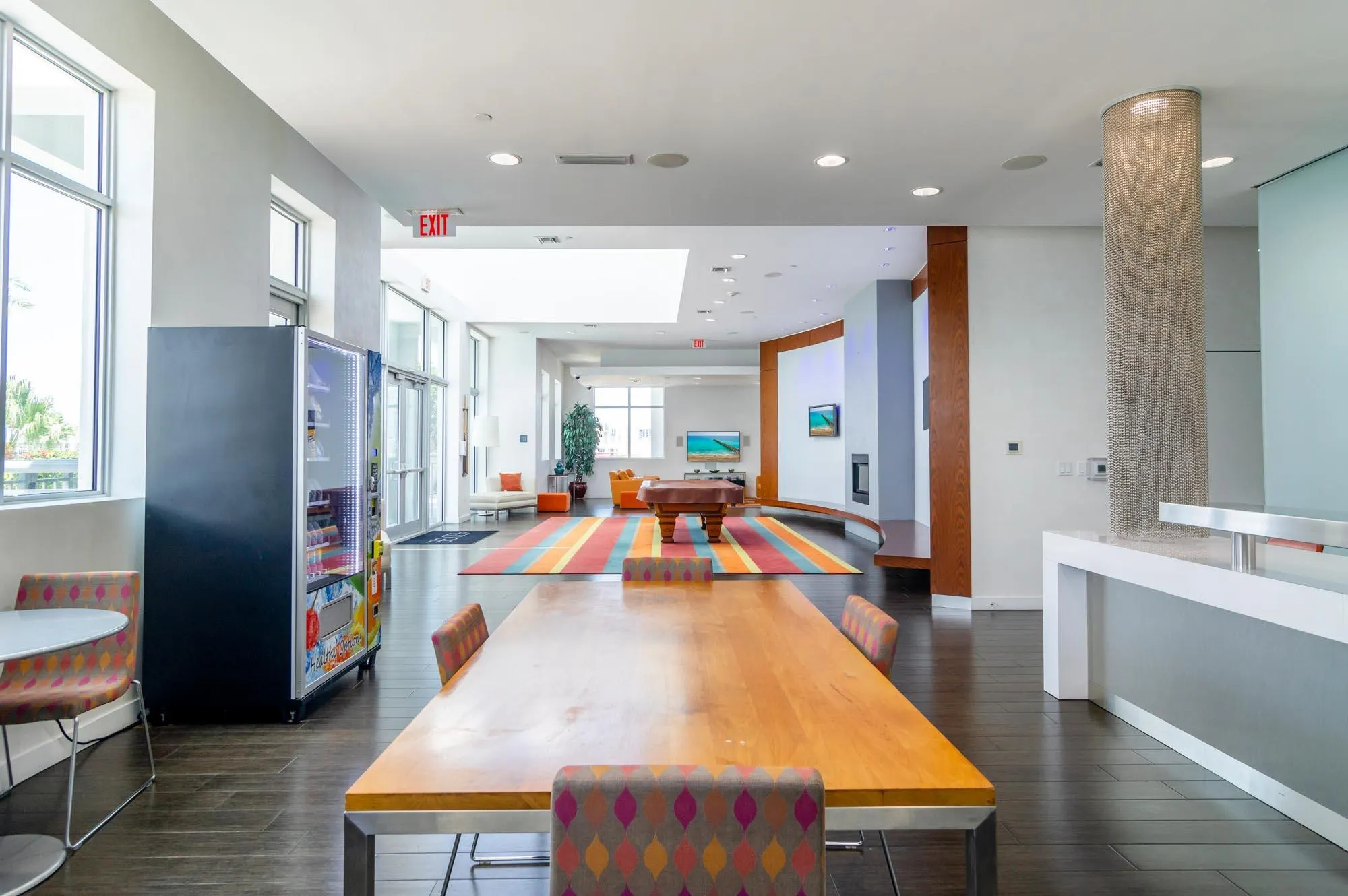 300 S Australian Avenue, #810