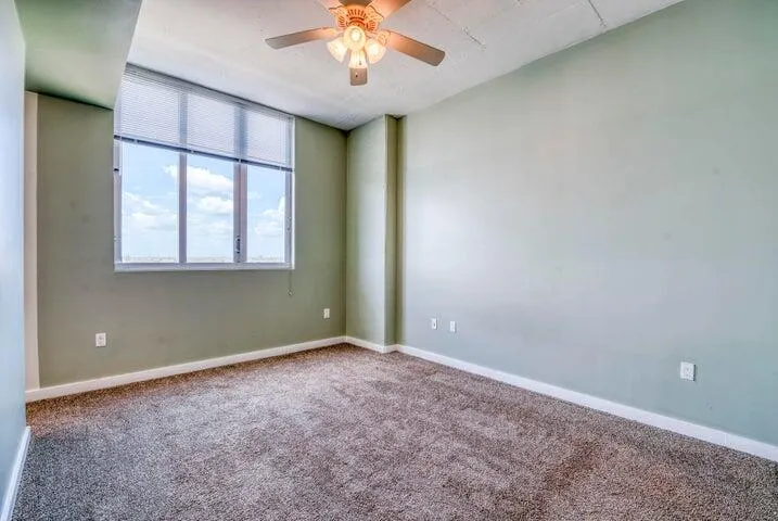 300 S Australian Avenue, #810