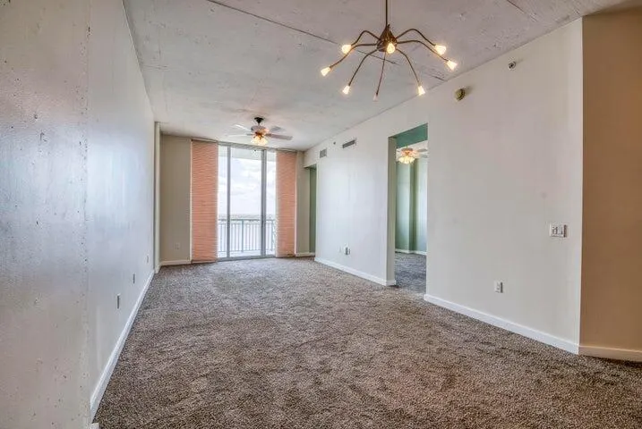 300 S Australian Avenue, #810