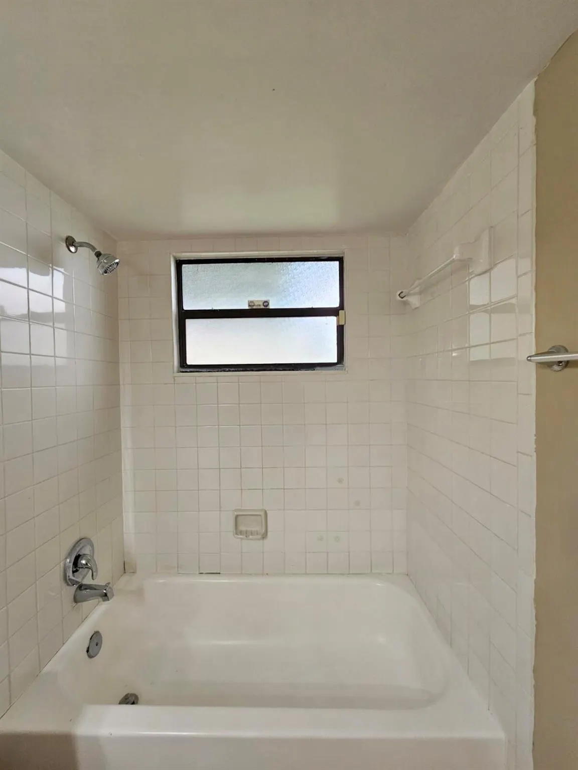 1523 Lake Crystal Drive, #B